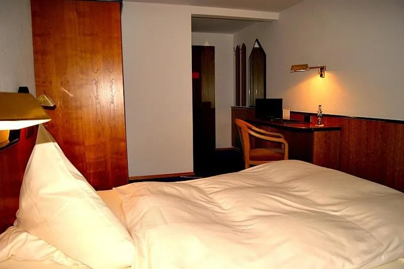 Photo of the whole room, Bed in Hotel Restaurant Bären
