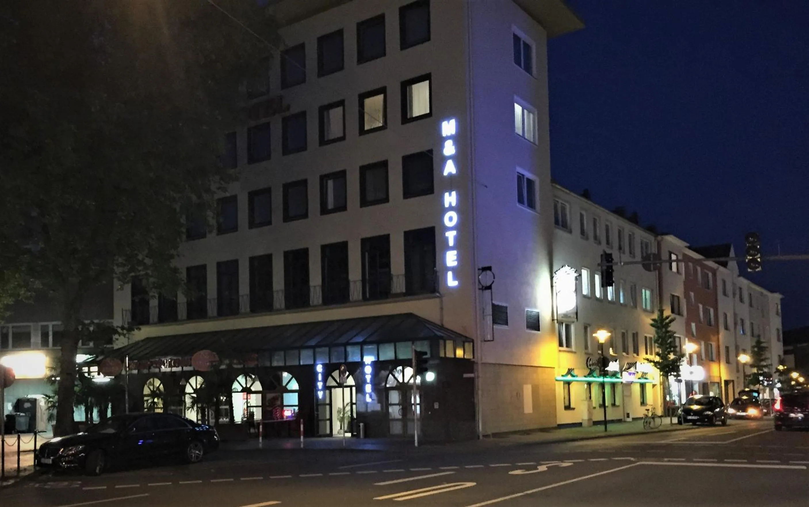 Facade/entrance in M&A Cityhotel Hildesheim