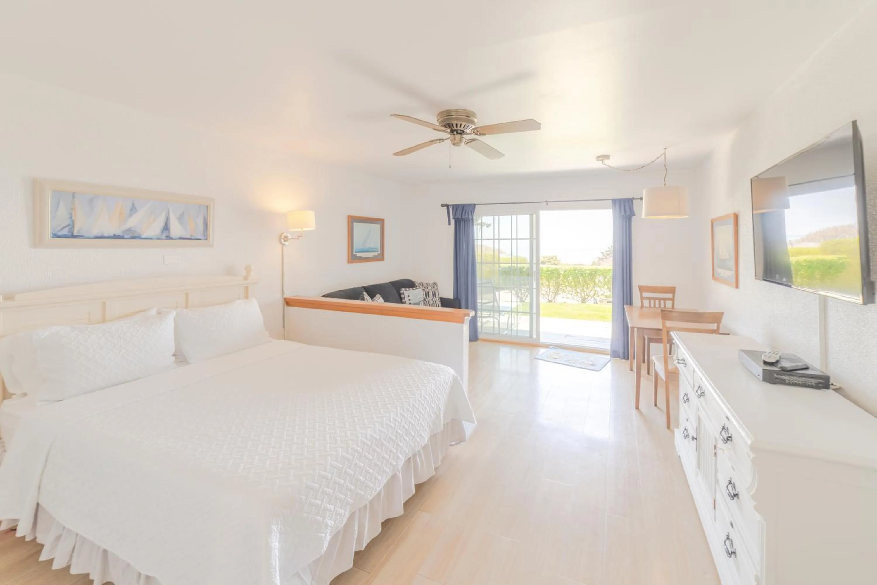 Bed in Beach Plum Resort