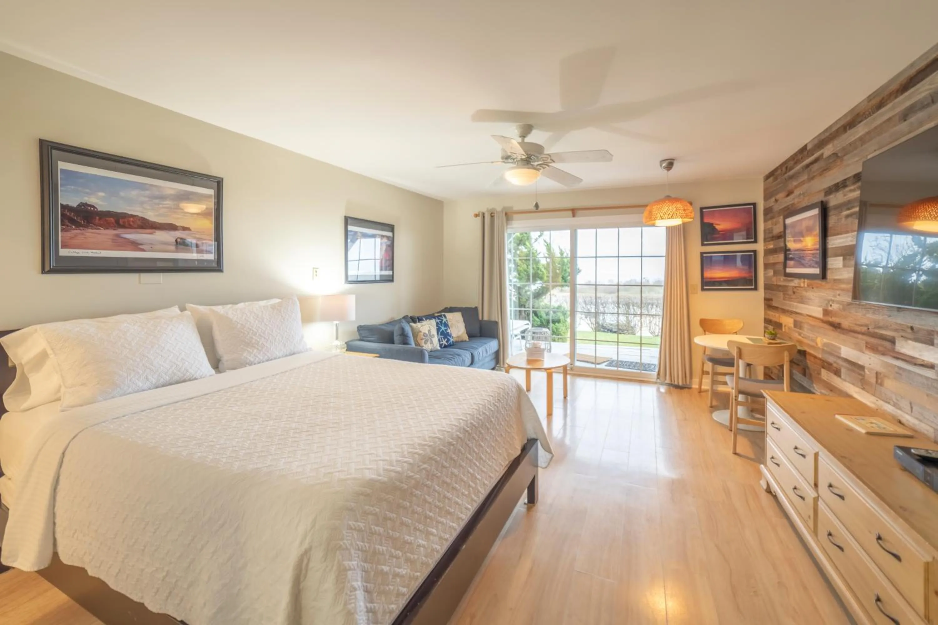 Bed in Beach Plum Resort