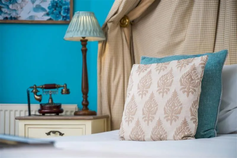 Photo of the whole room, Bed in Oldfields House