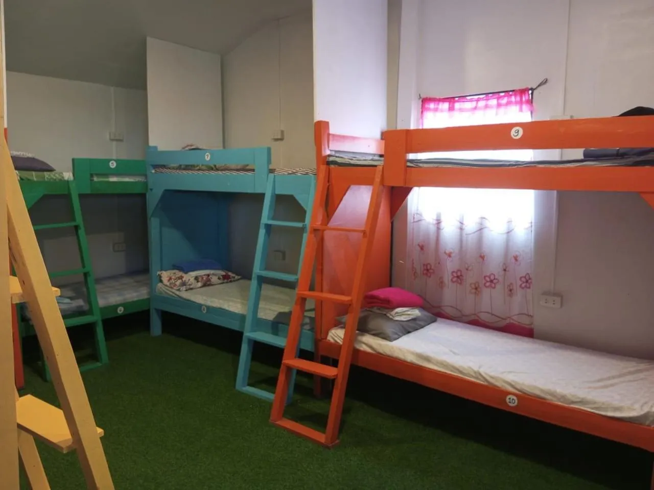 bunk bed, Bed in Sun Valley Hostel