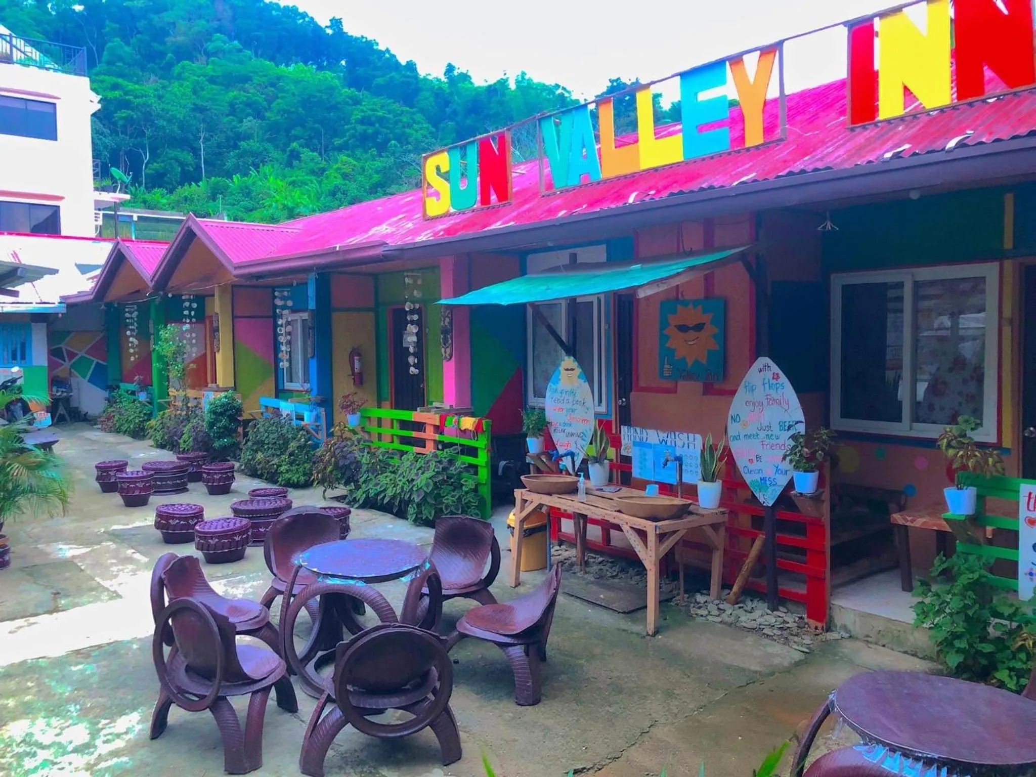 Property building in Sun Valley Hostel