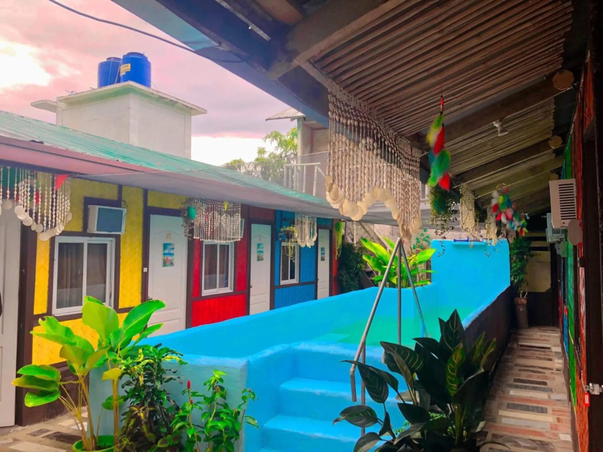 Swimming pool in Mama Hostel & Guest House