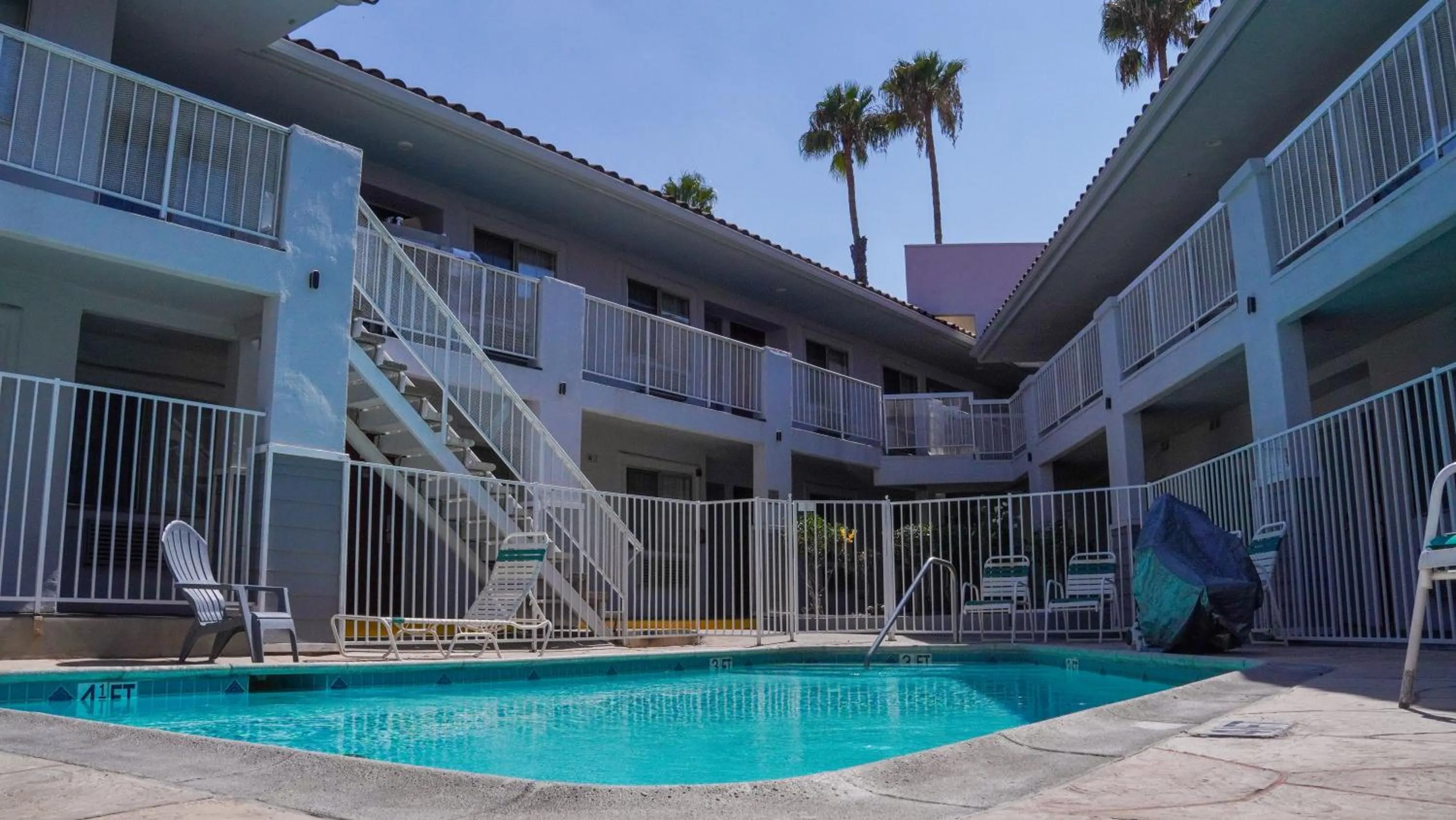 Pool view in Country Inn Ontario