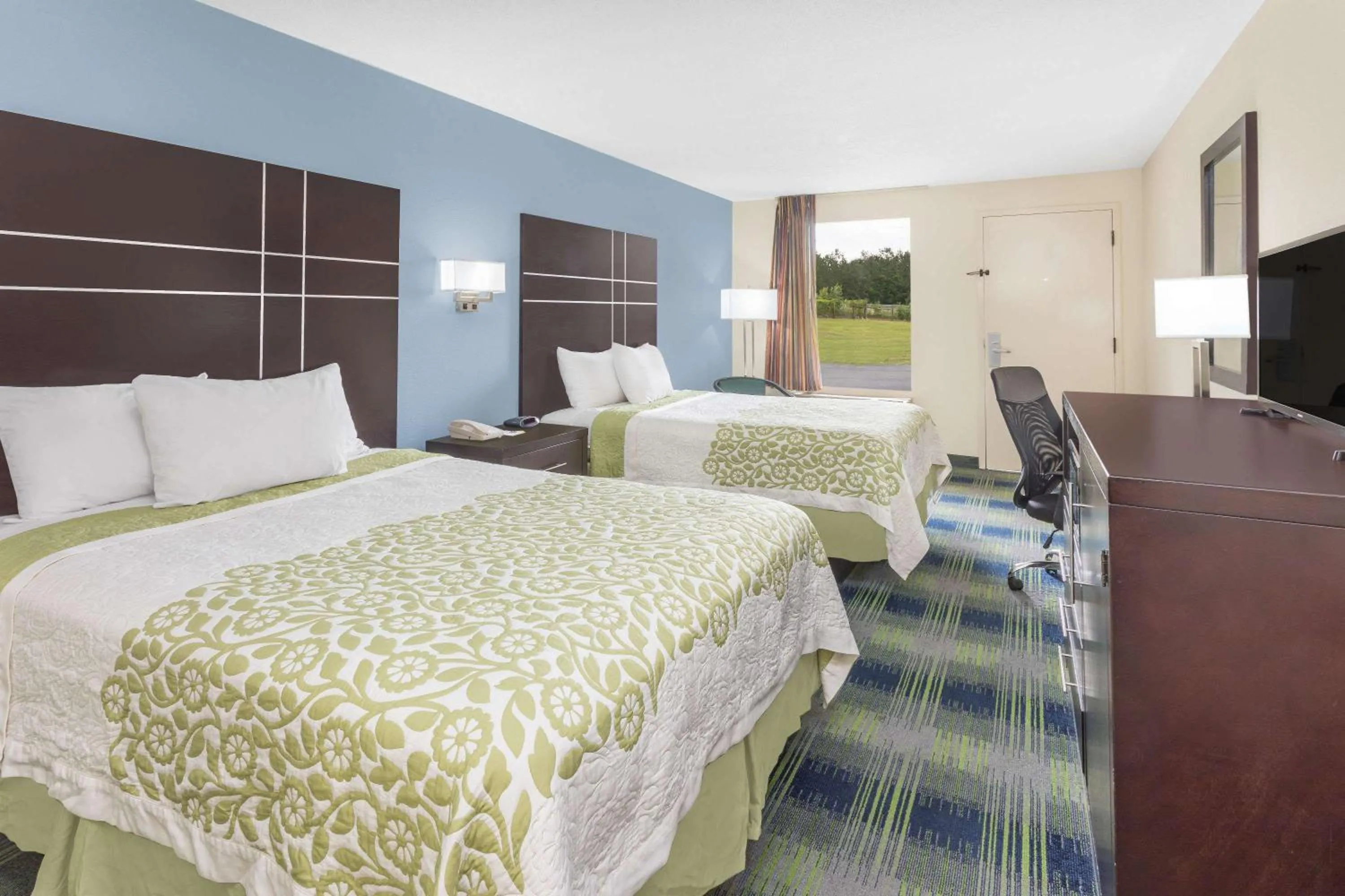Photo of the whole room, Bed in Days Inn by Wyndham Newberry South Carolina