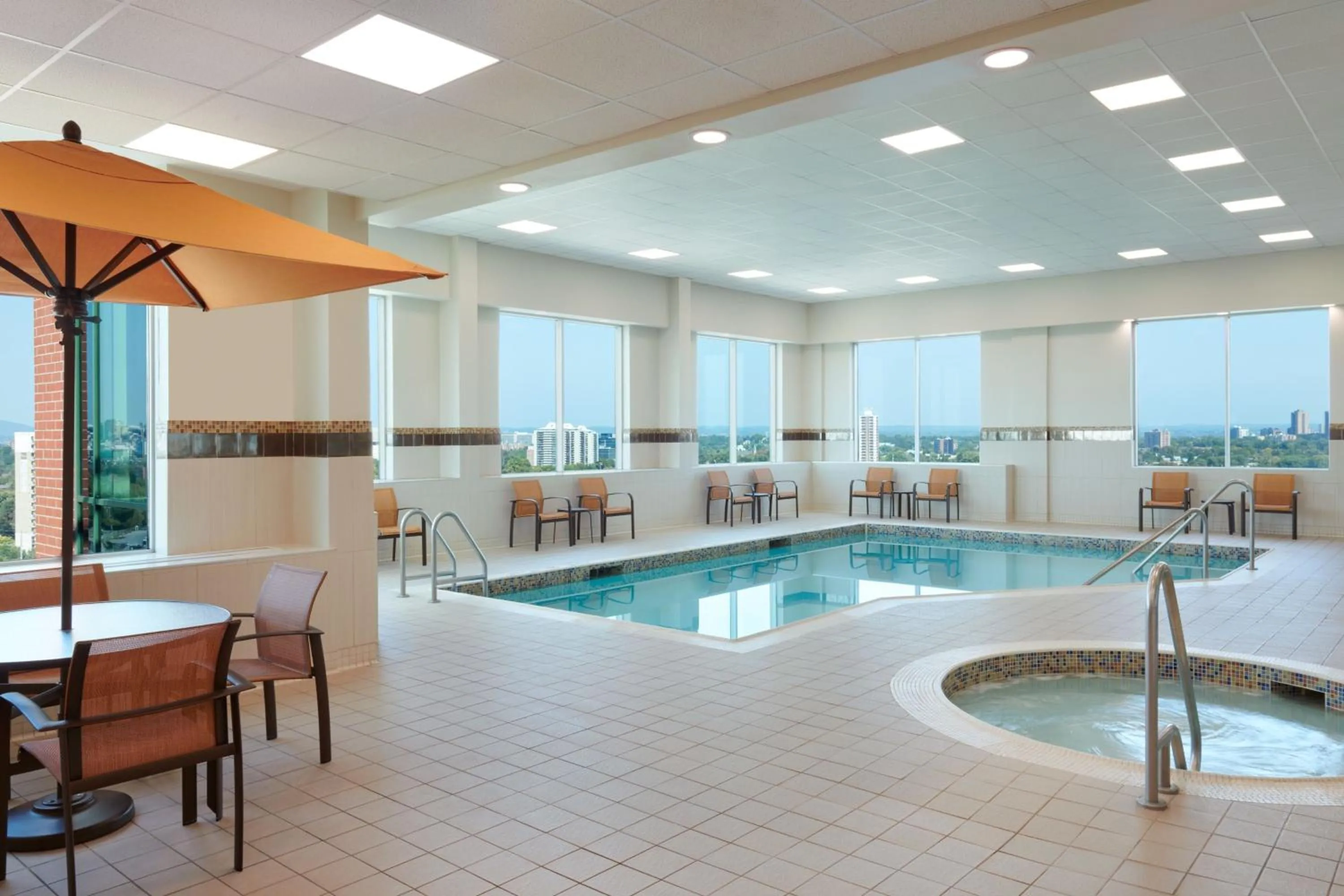 Swimming pool in Courtyard by Marriott Ottawa East