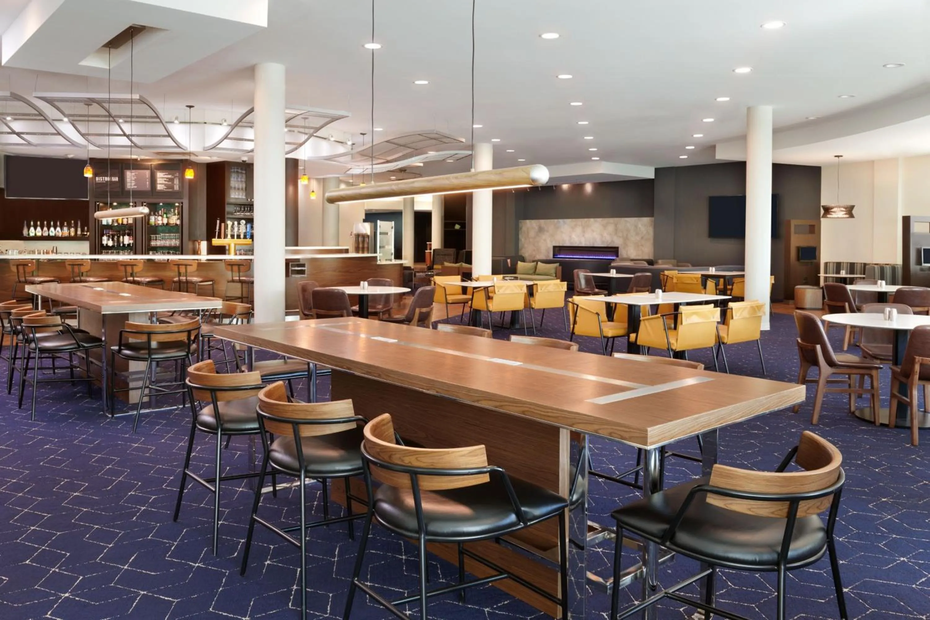 Restaurant/places to eat in Courtyard by Marriott Ottawa East