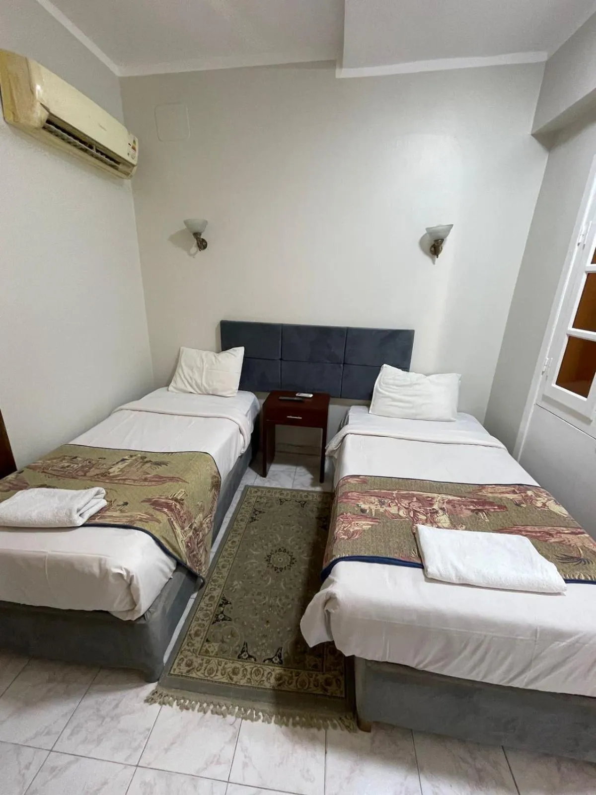 Bed in Rezeiky Hotel & Camp