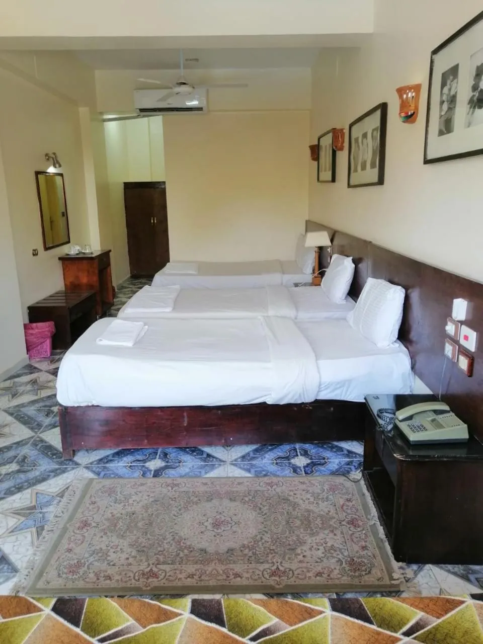 Bed in Rezeiky Hotel & Camp