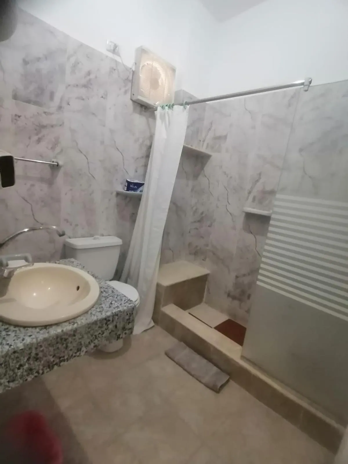 Rezeiky Hotel & Camp