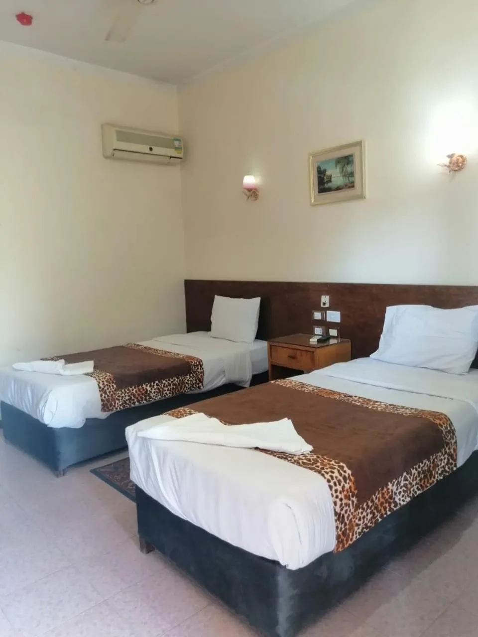 Bed in Rezeiky Hotel & Camp