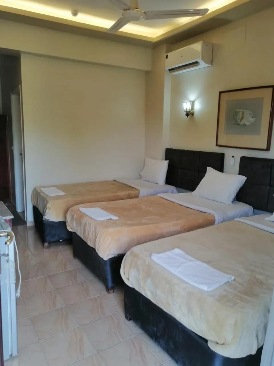 Bed in Rezeiky Hotel & Camp