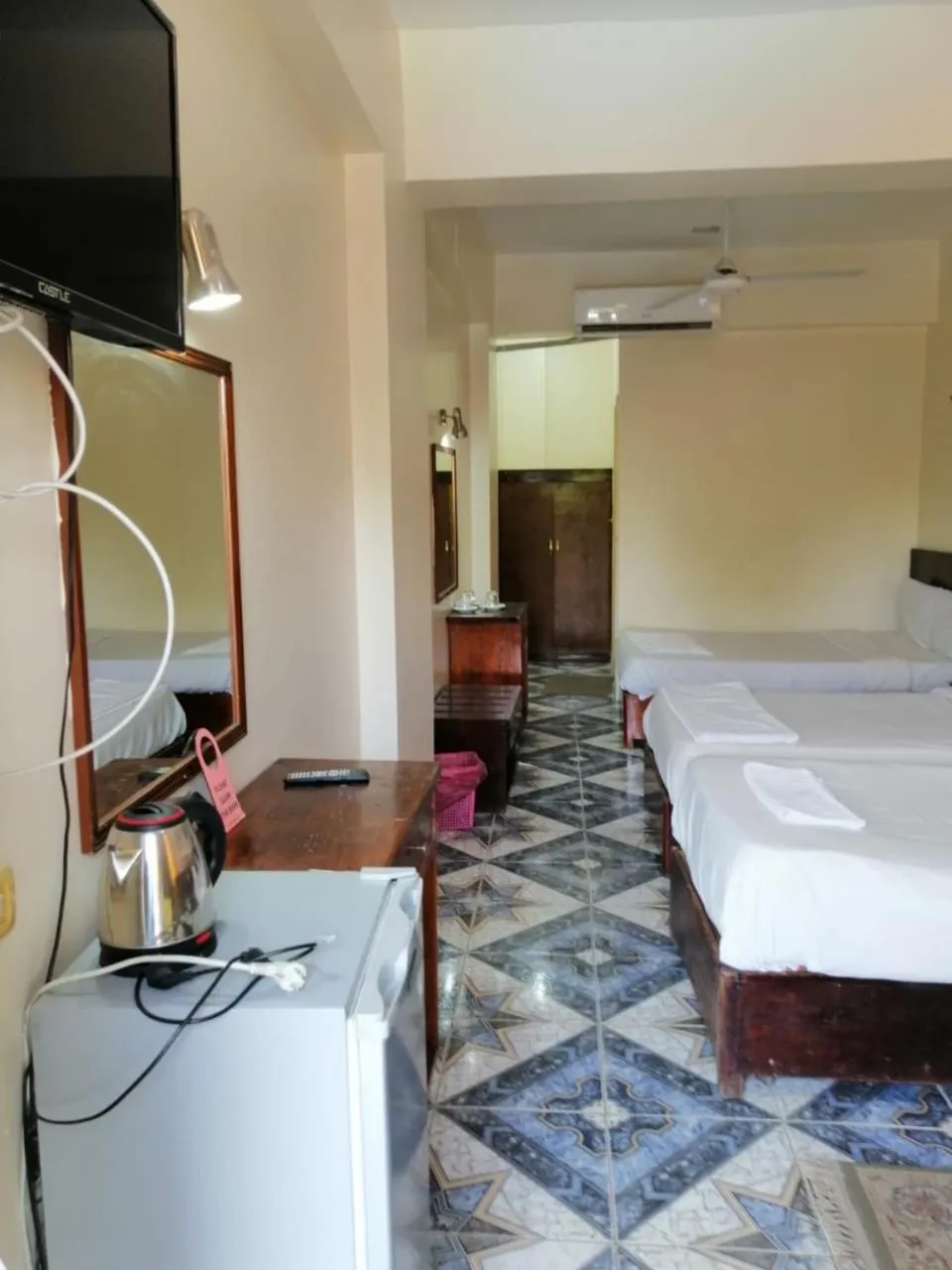 Bed in Rezeiky Hotel & Camp