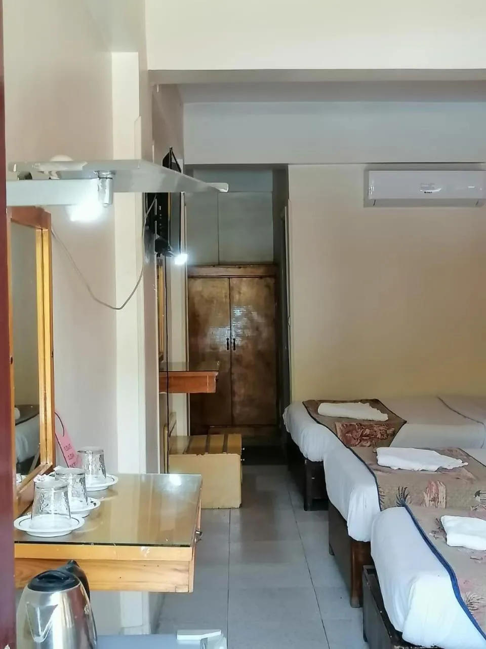 Bed in Rezeiky Hotel & Camp