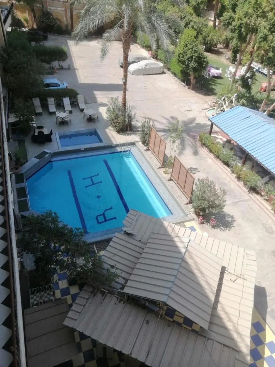 Rezeiky Hotel & Camp