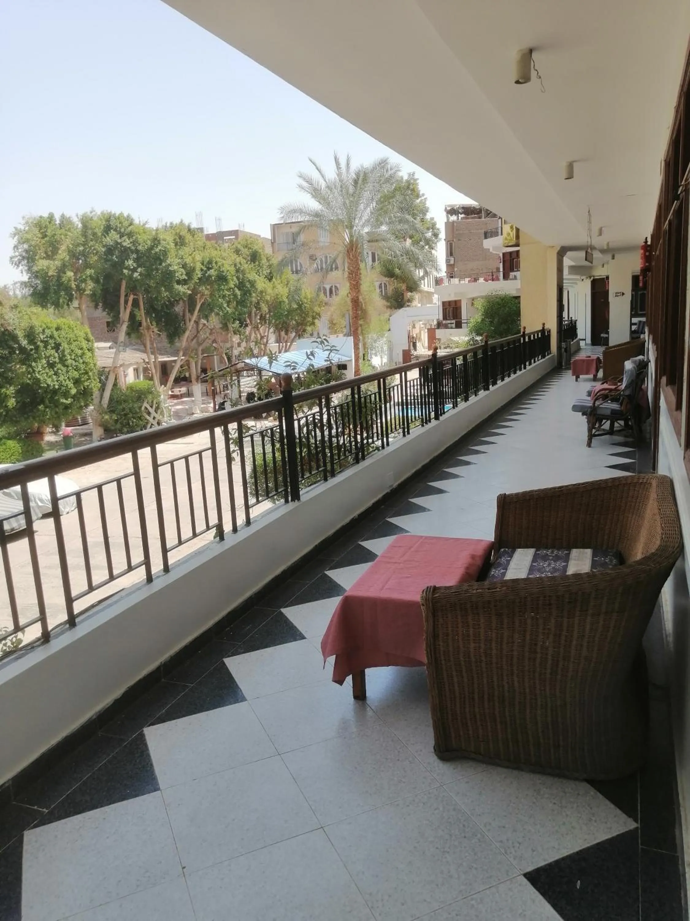 Rezeiky Hotel & Camp