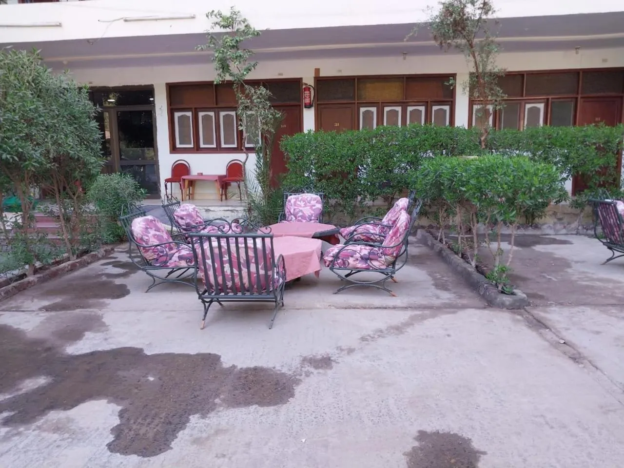 Rezeiky Hotel & Camp