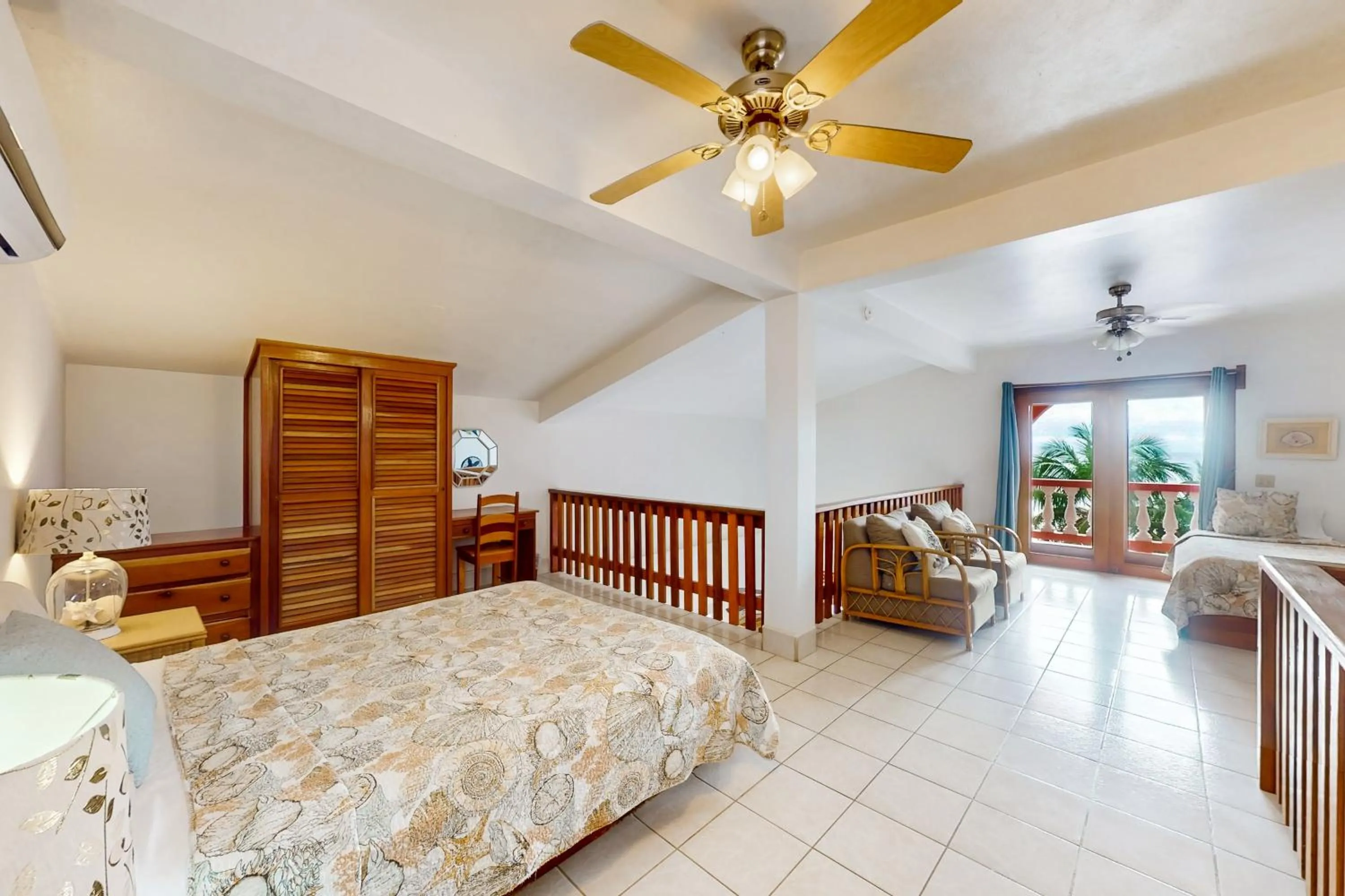 Bed in Palm @ Caribe Island