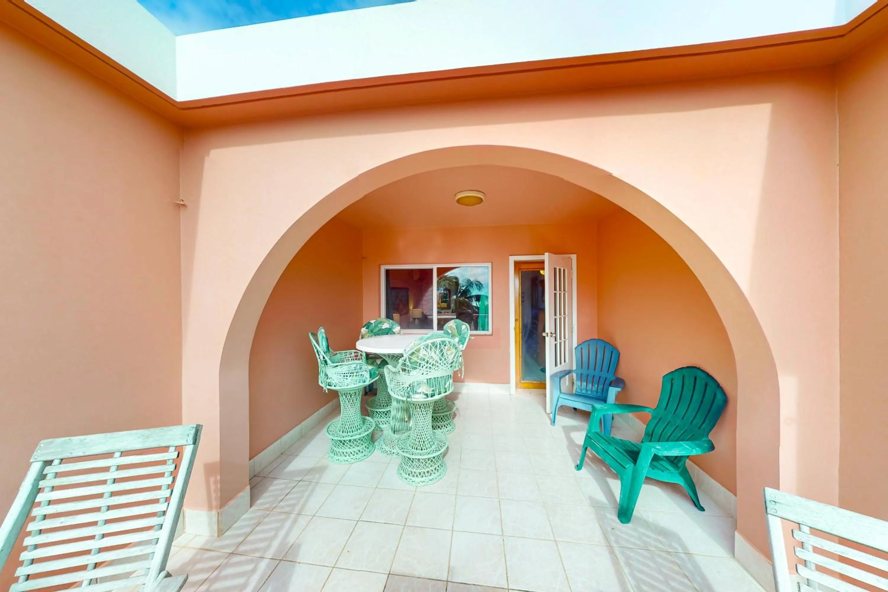 Palm @ Caribe Island