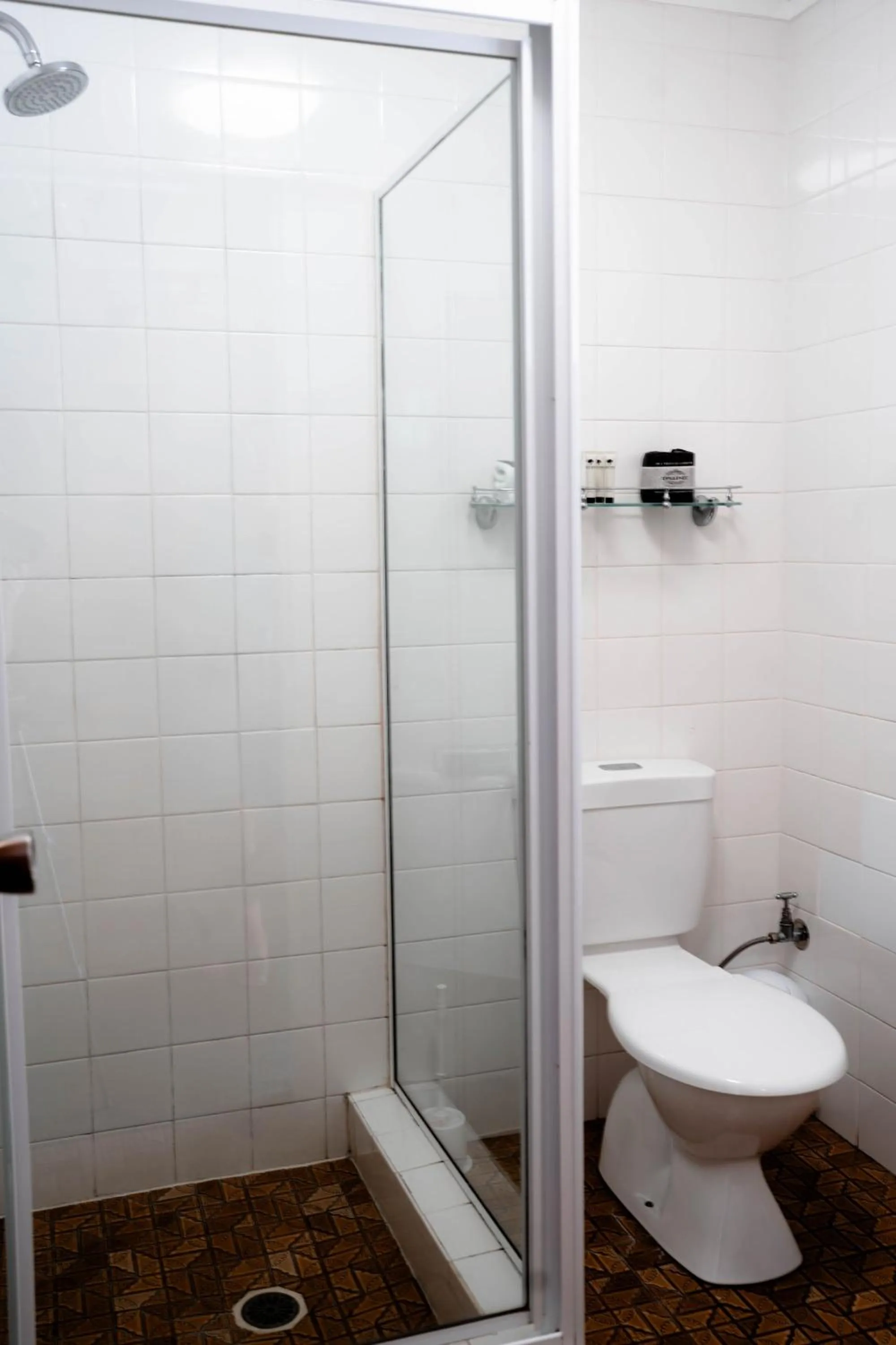 Bathroom in Buckaroo Motor Inn