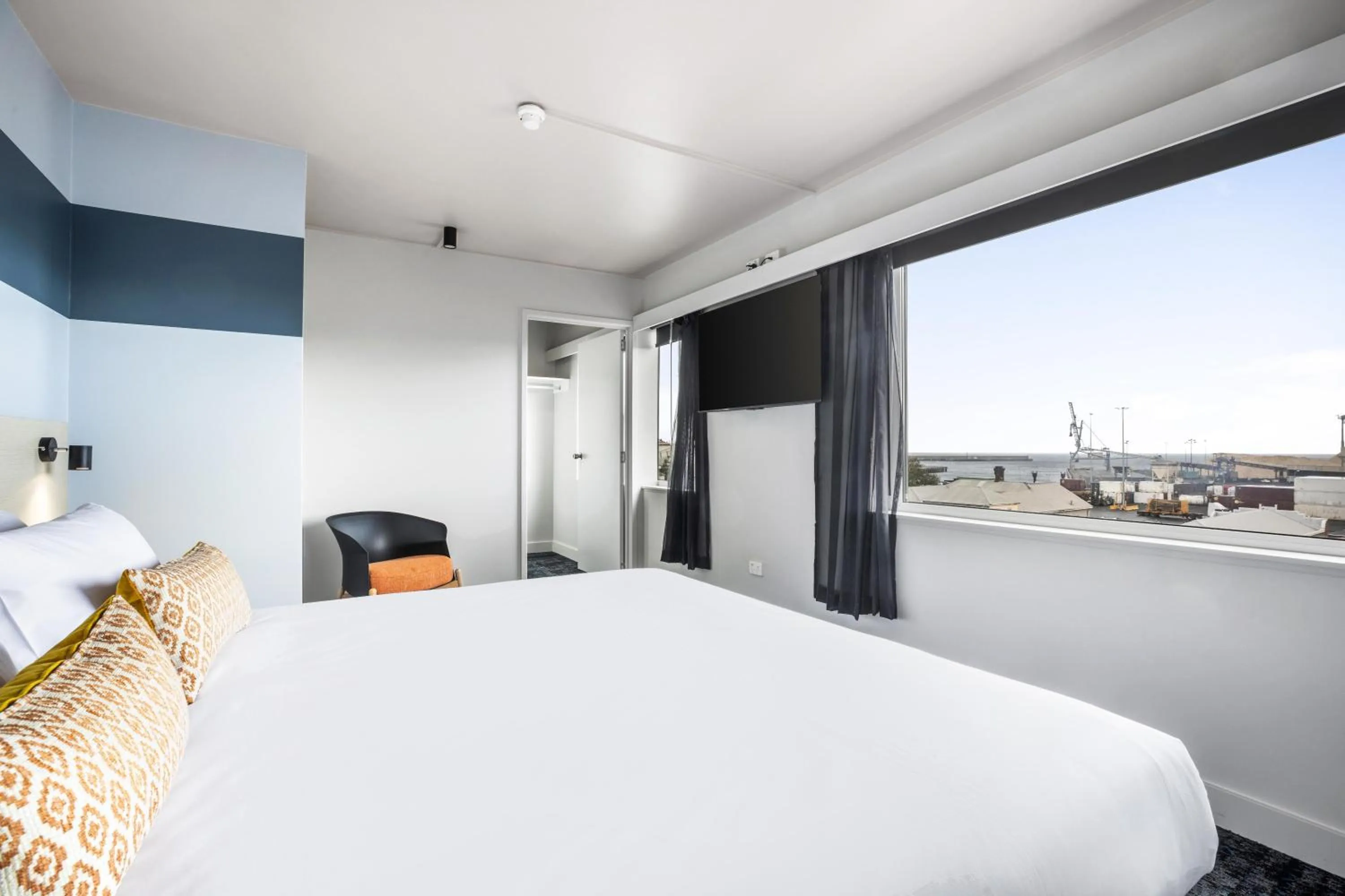 Bedroom, Bed in Nightcap at Burnie Townhouse