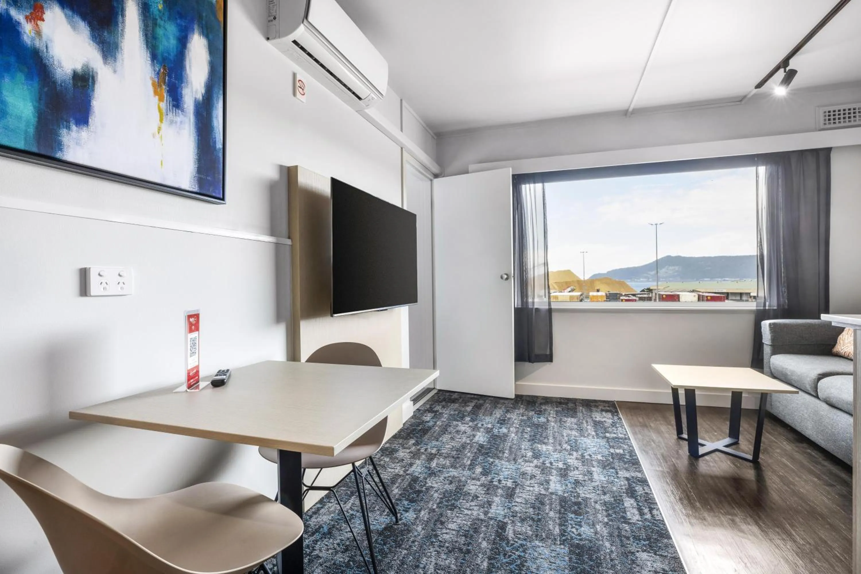 Bedroom, Bed in Nightcap at Burnie Townhouse