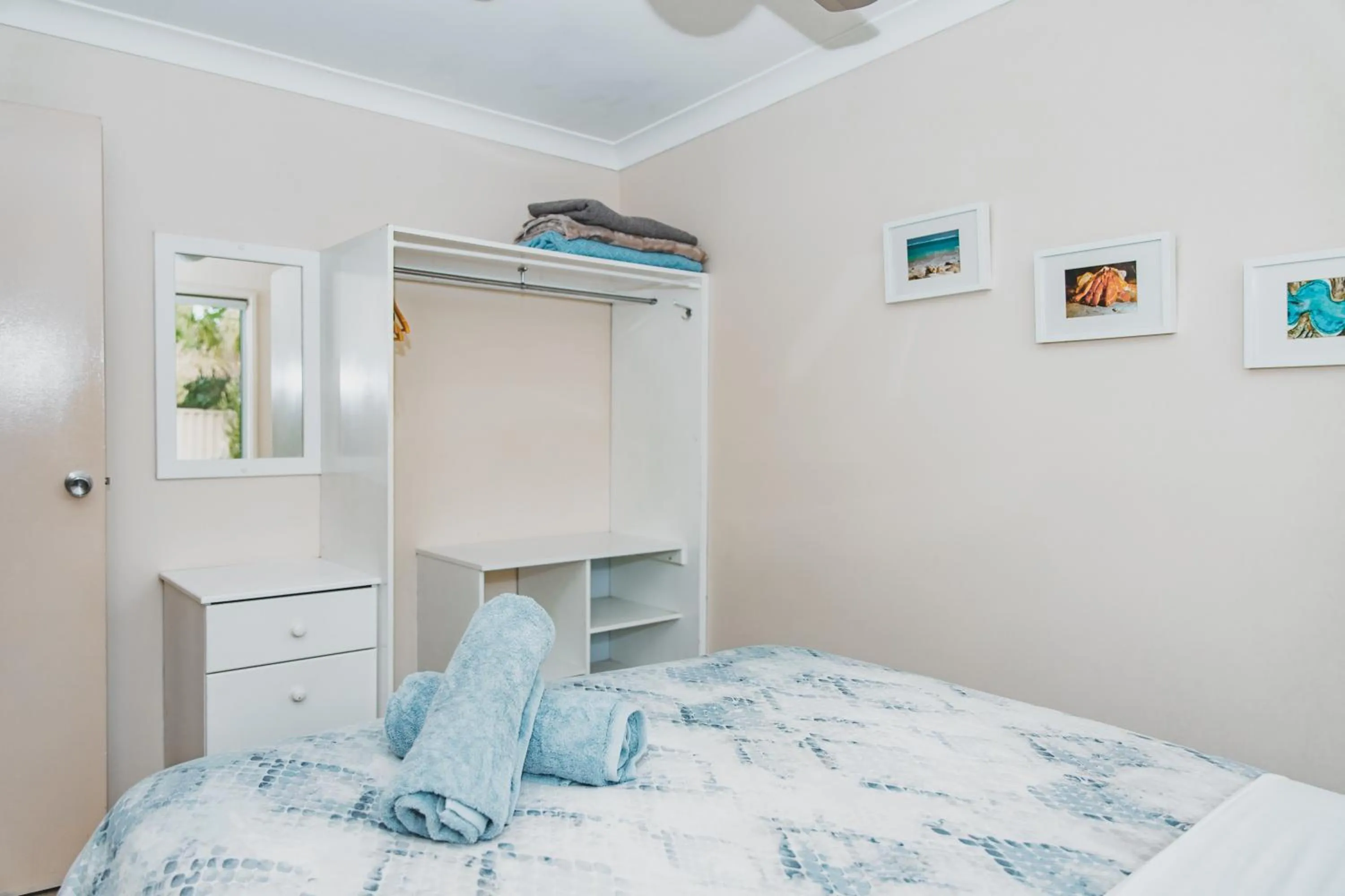 Bed in Dongara Hotel Motel