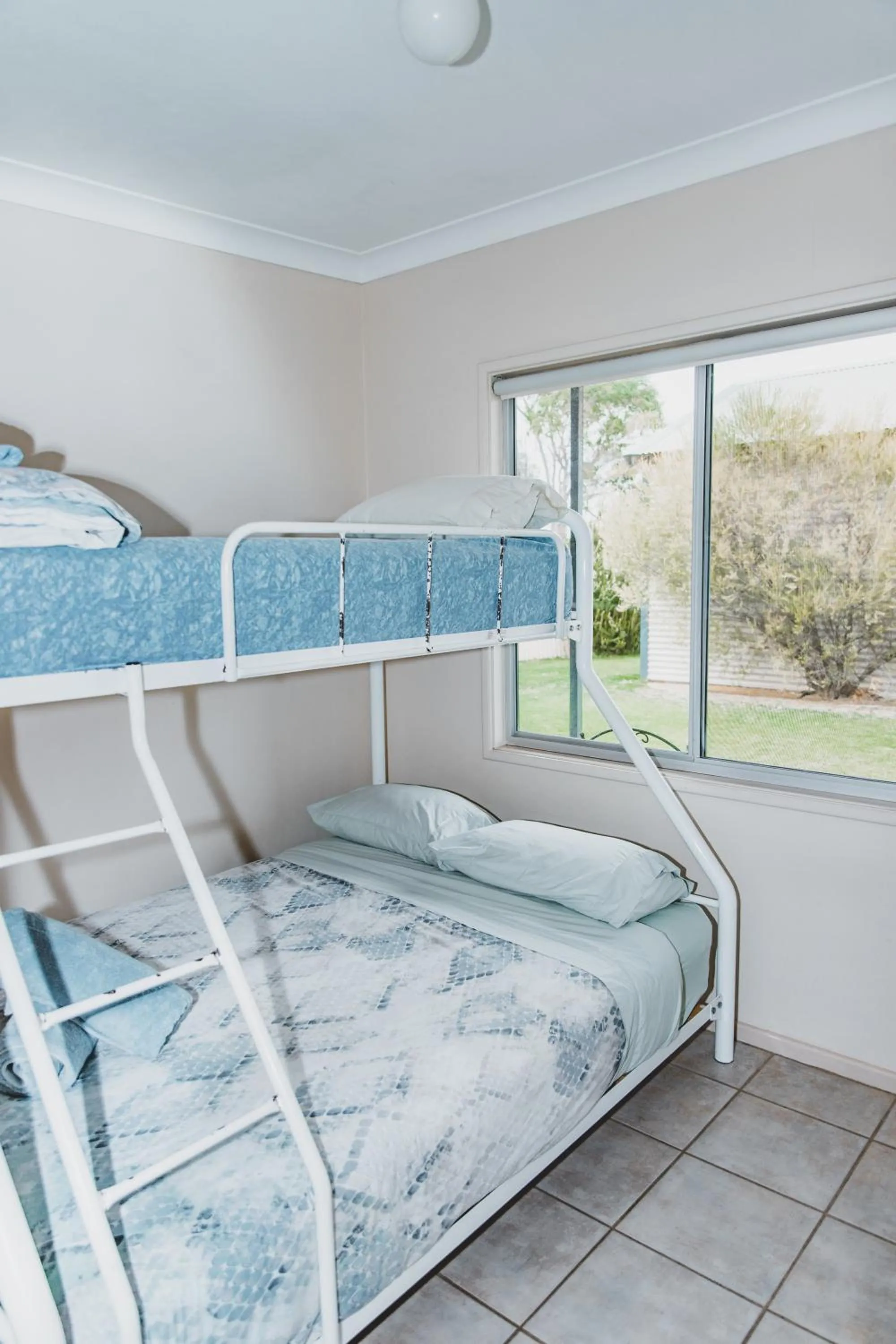 Bed in Dongara Hotel Motel