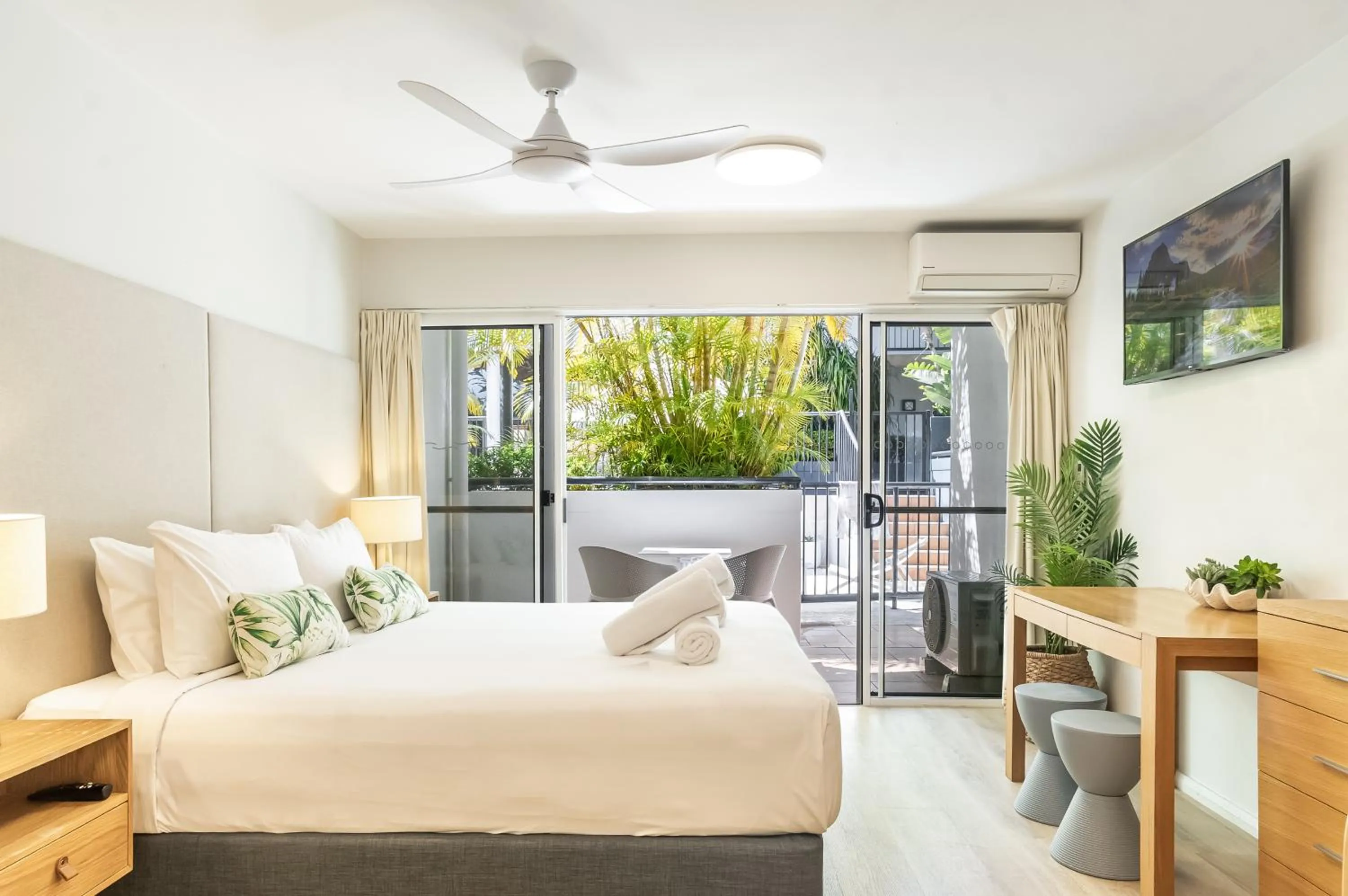 Bed in Eco Beach Resort