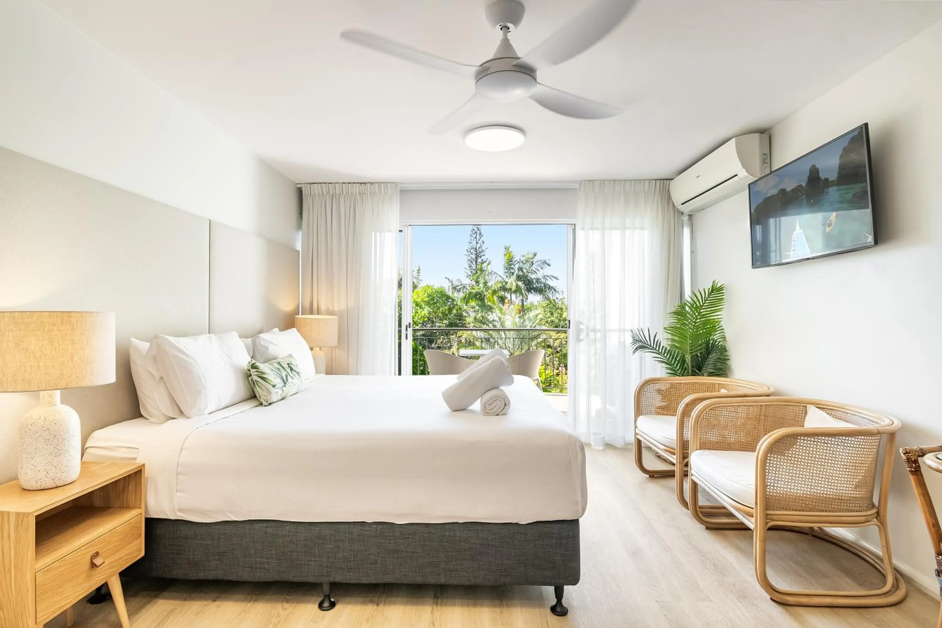 Bed in Eco Beach Resort