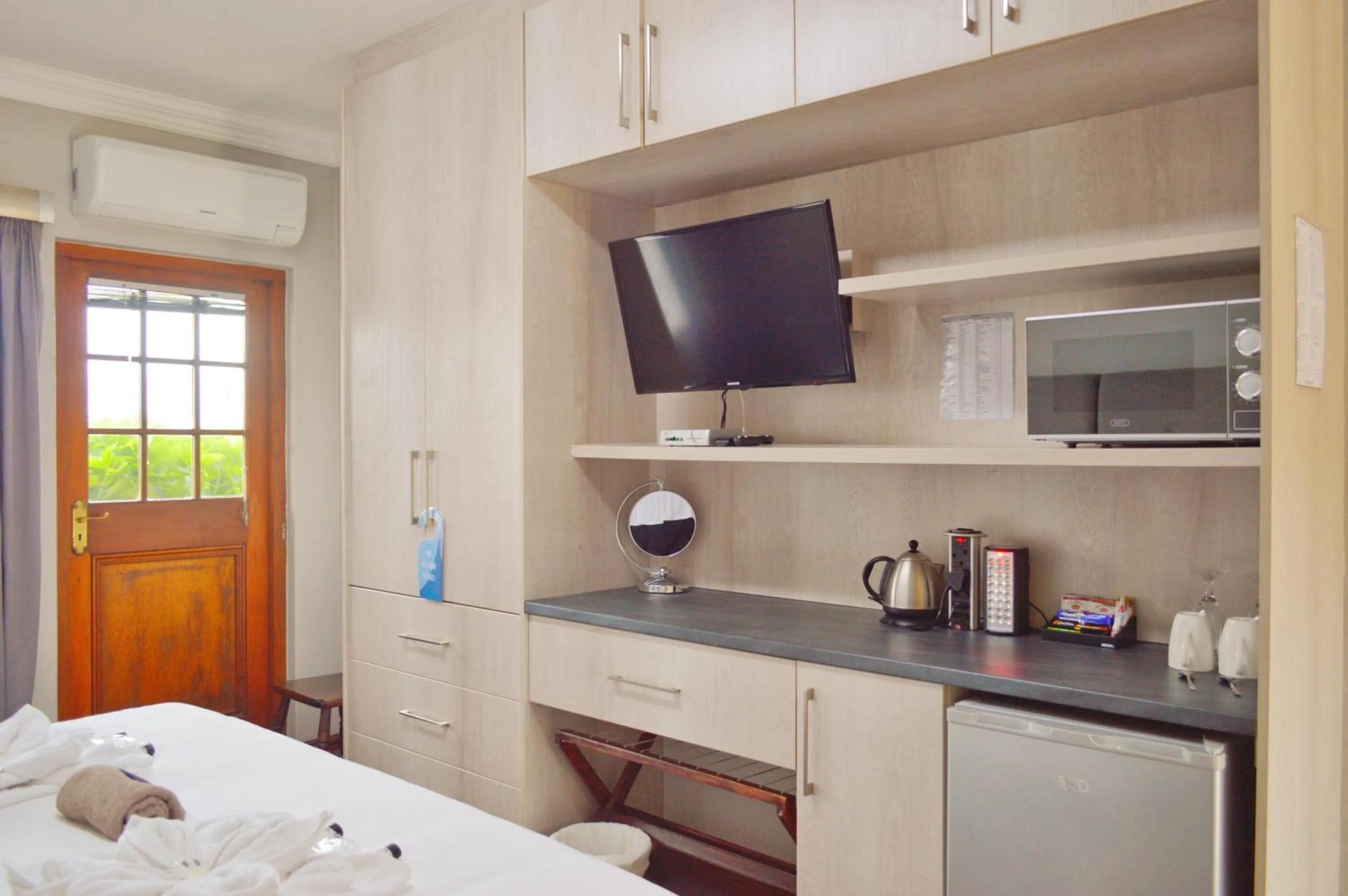 TV and multimedia in On The Estuary