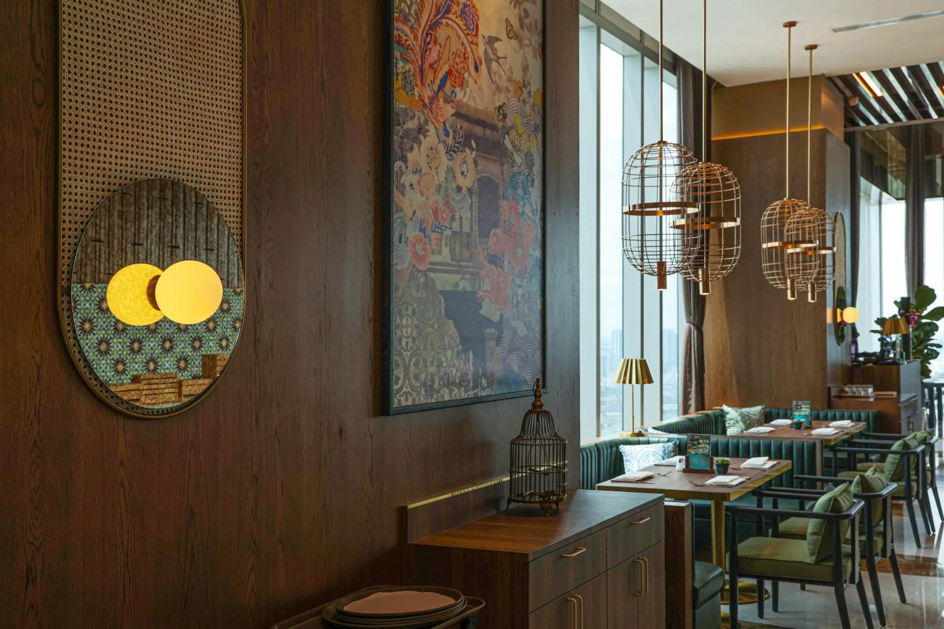 Restaurant/places to eat in Sedona Suites Ho Chi Minh City