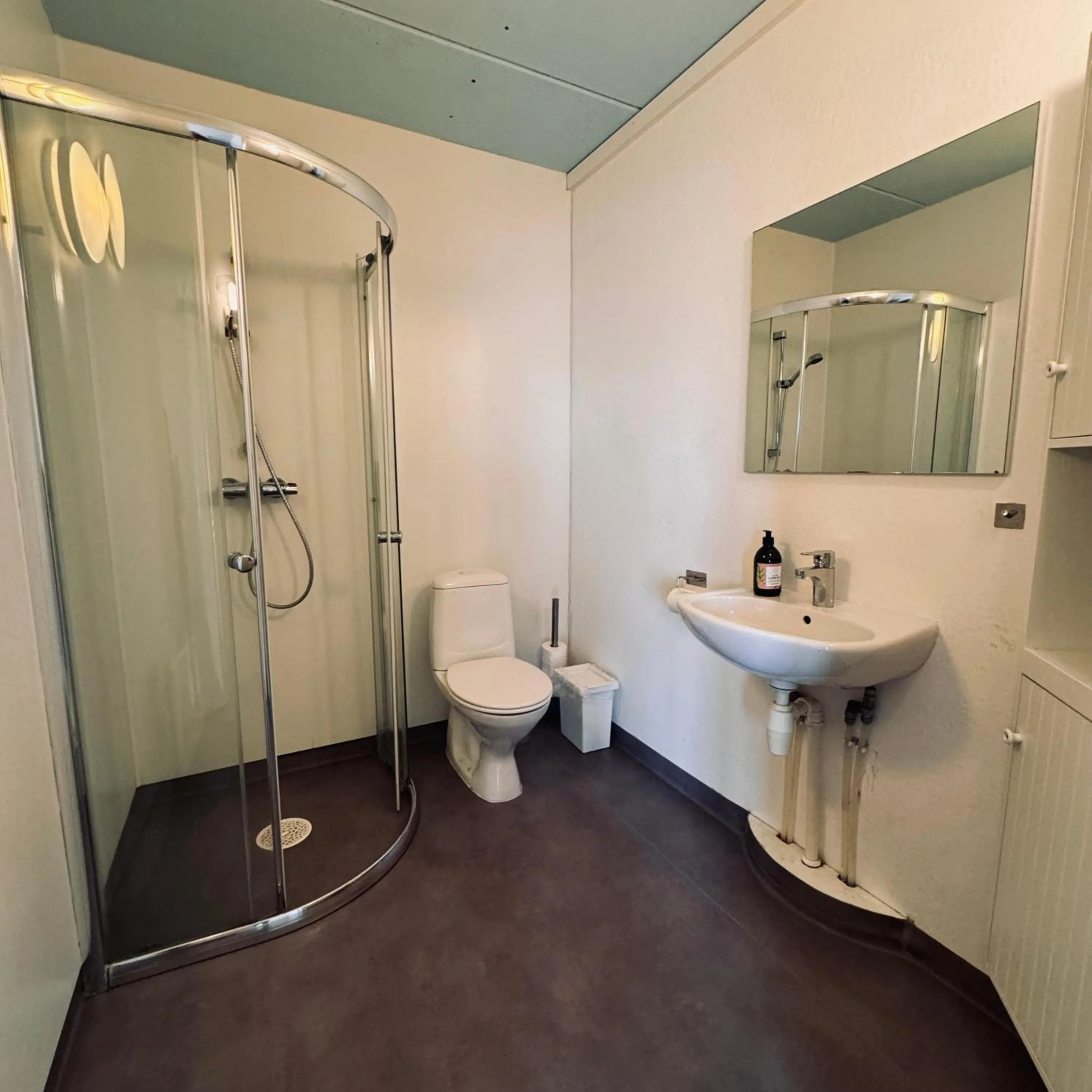 Shower in Sjøberg Hotell og Ferie Leiligheter