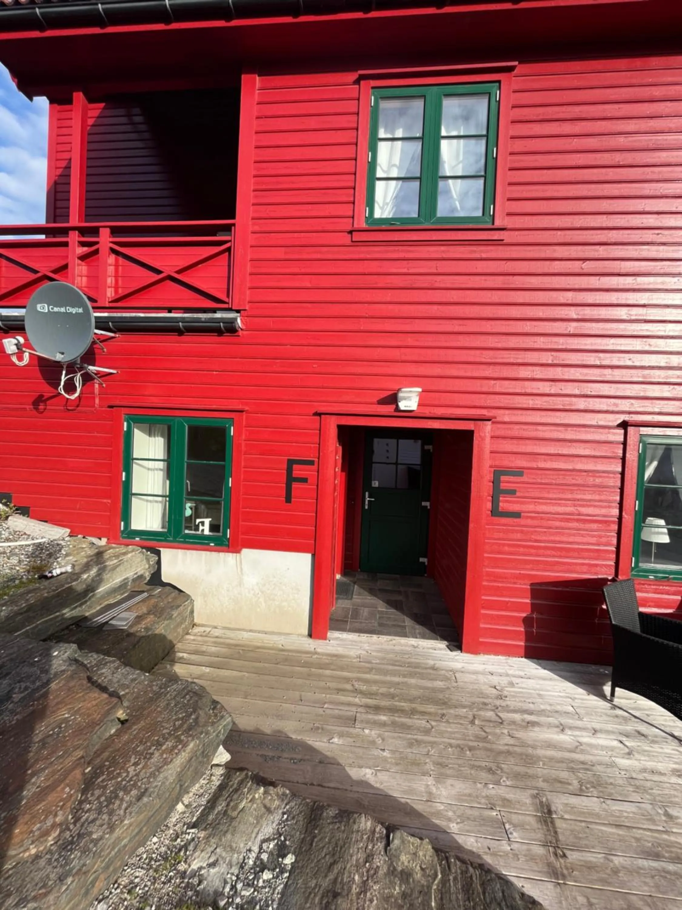 Facade/entrance in Sjøberg Hotell og Ferie Leiligheter