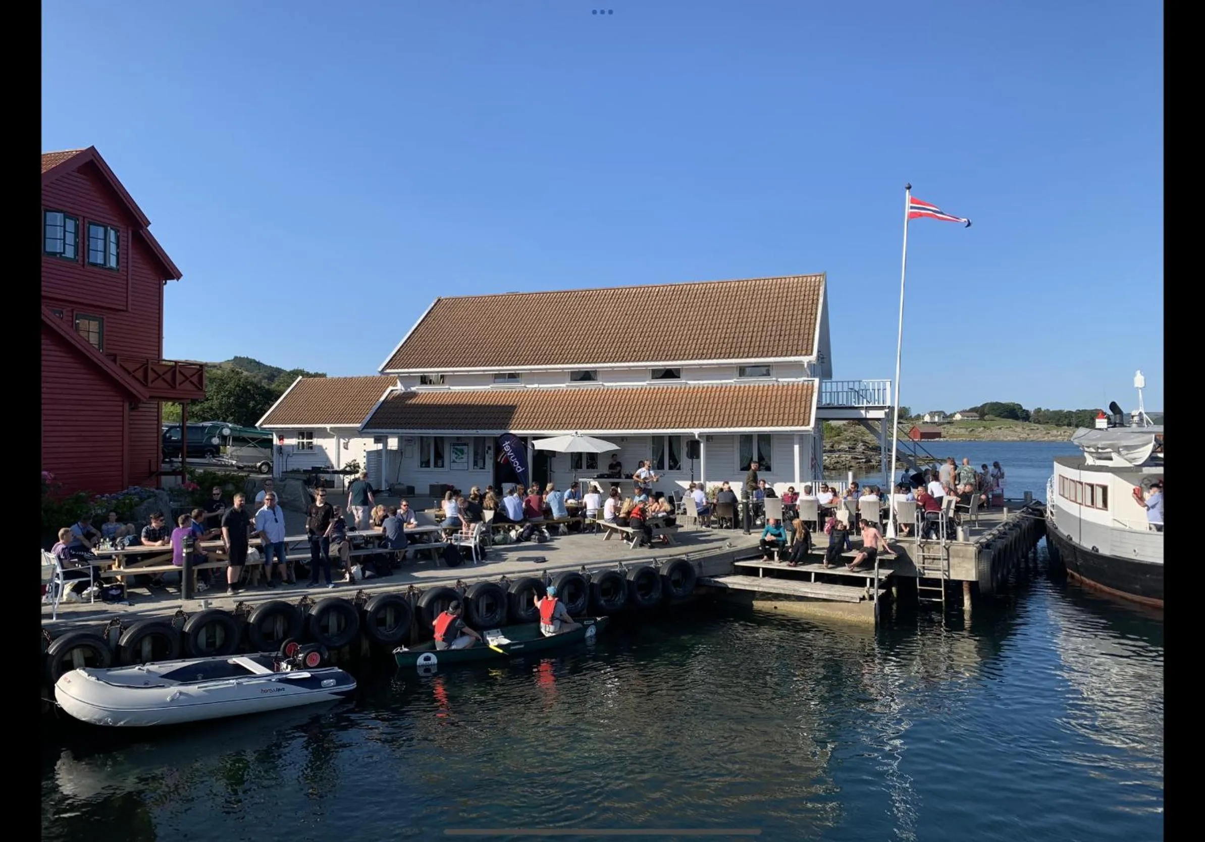 Property building in Sjøberg Hotell og Ferie Leiligheter
