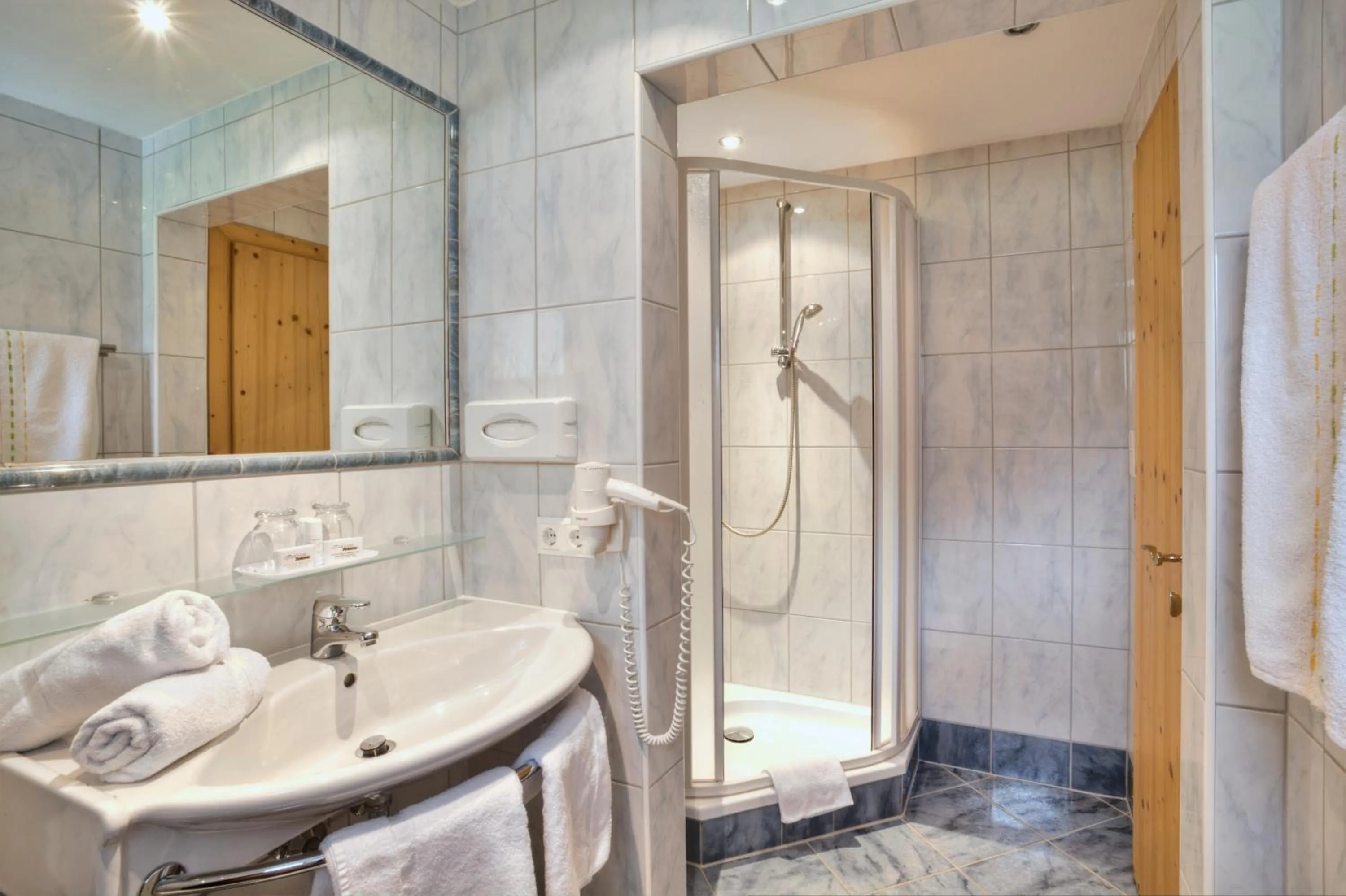 Bathroom in Bergsporthotel Antonie