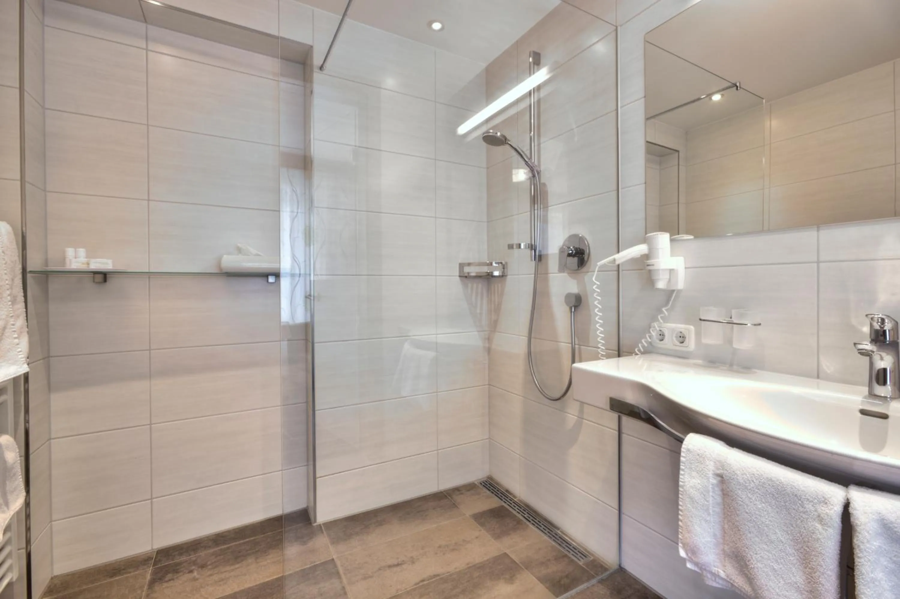 Bathroom in Bergsporthotel Antonie