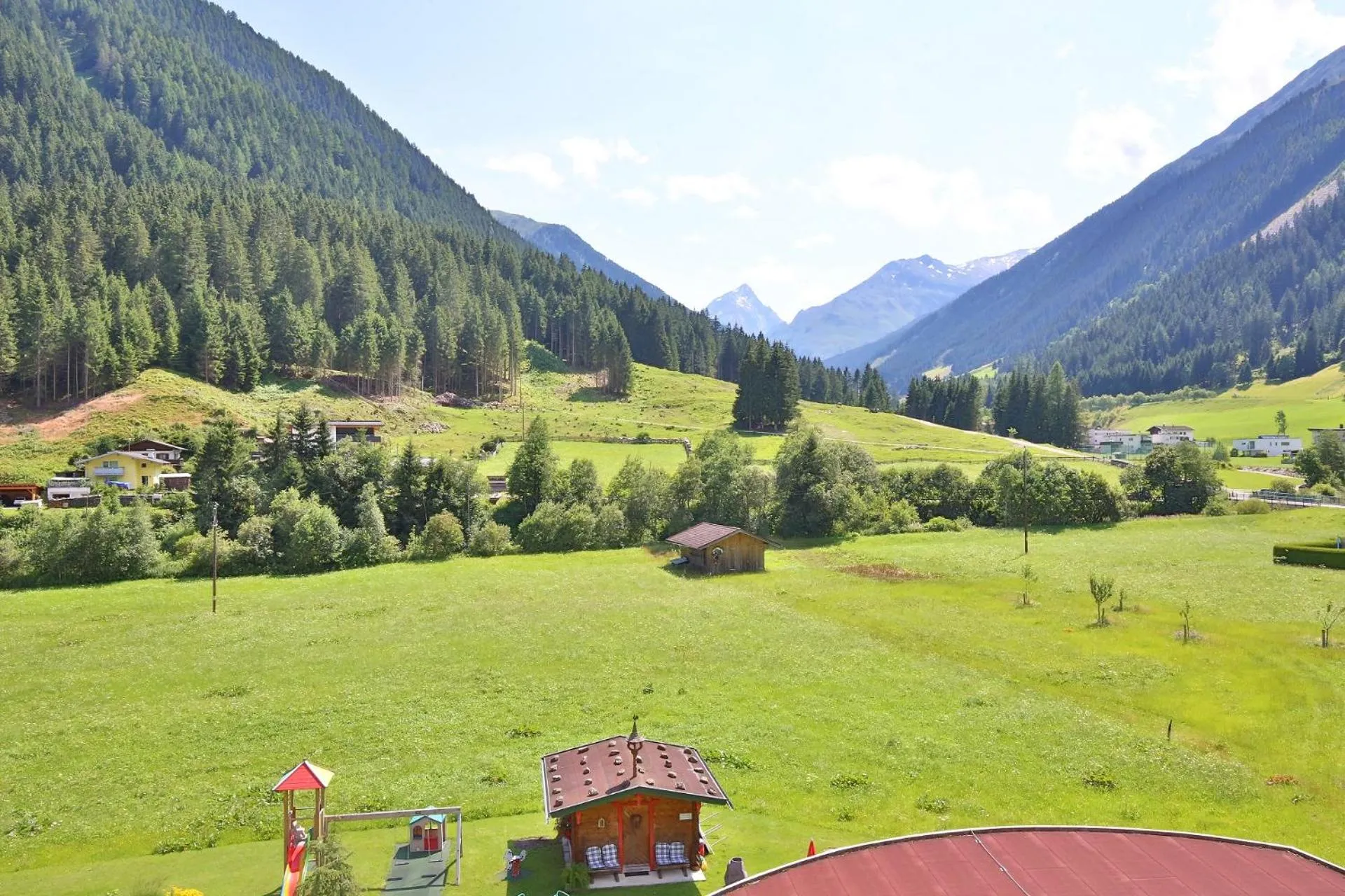 Mountain view in Bergsporthotel Antonie