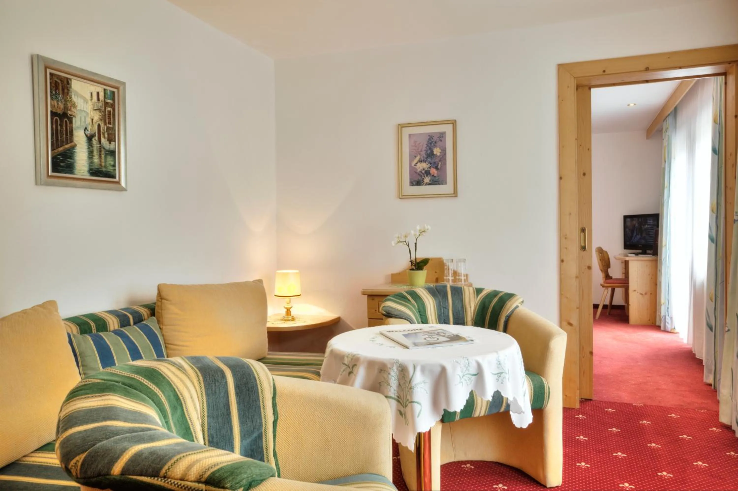 Photo of the whole room, Bed in Bergsporthotel Antonie