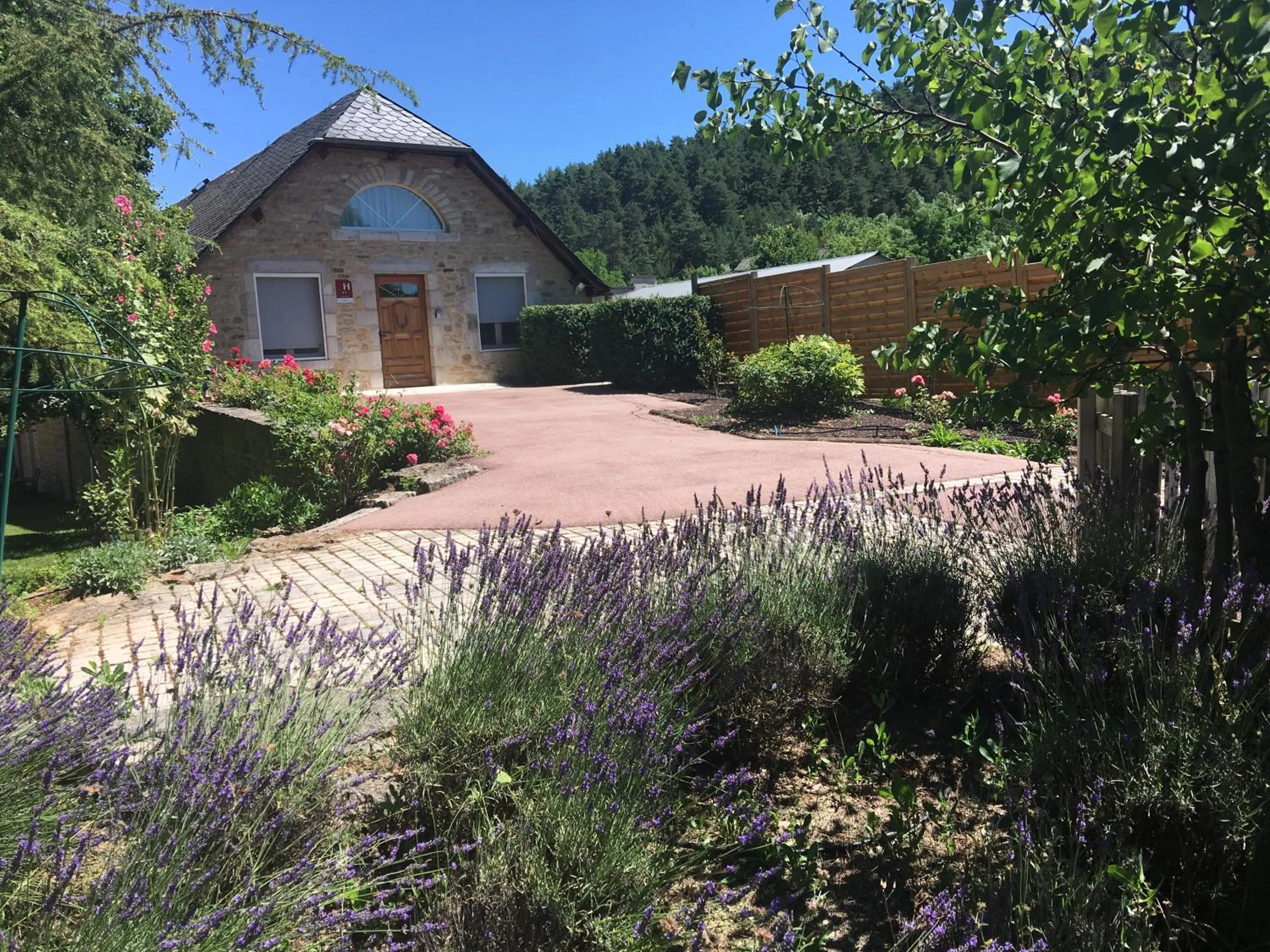 Property building in Hôtel & SPA Rodier