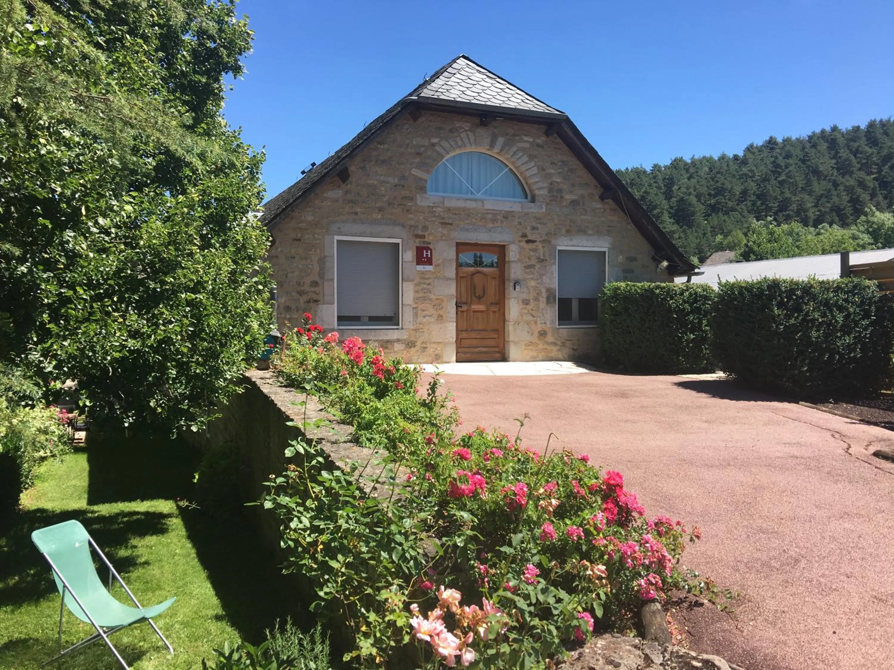 Property building in Hôtel & SPA Rodier