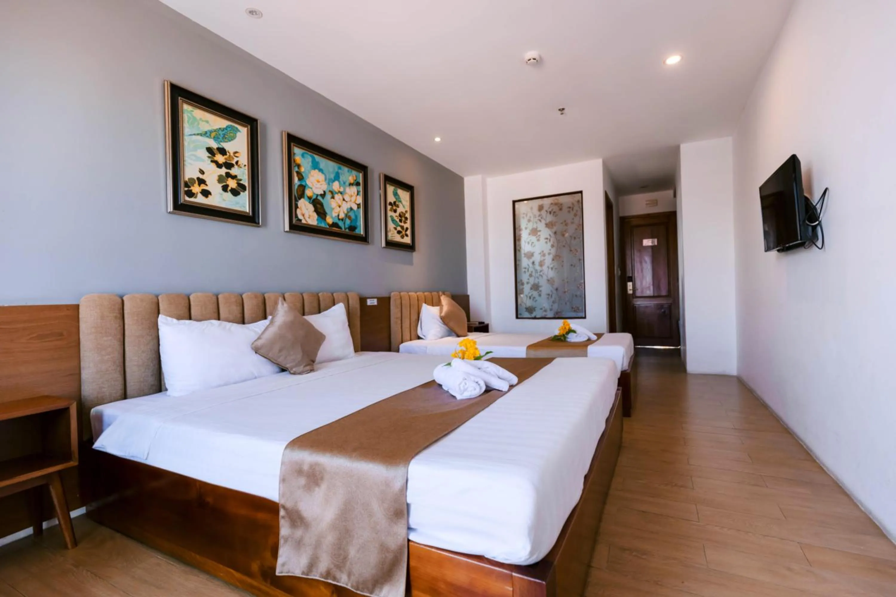 Bedroom, Bed in Gardenia Hue Hotel