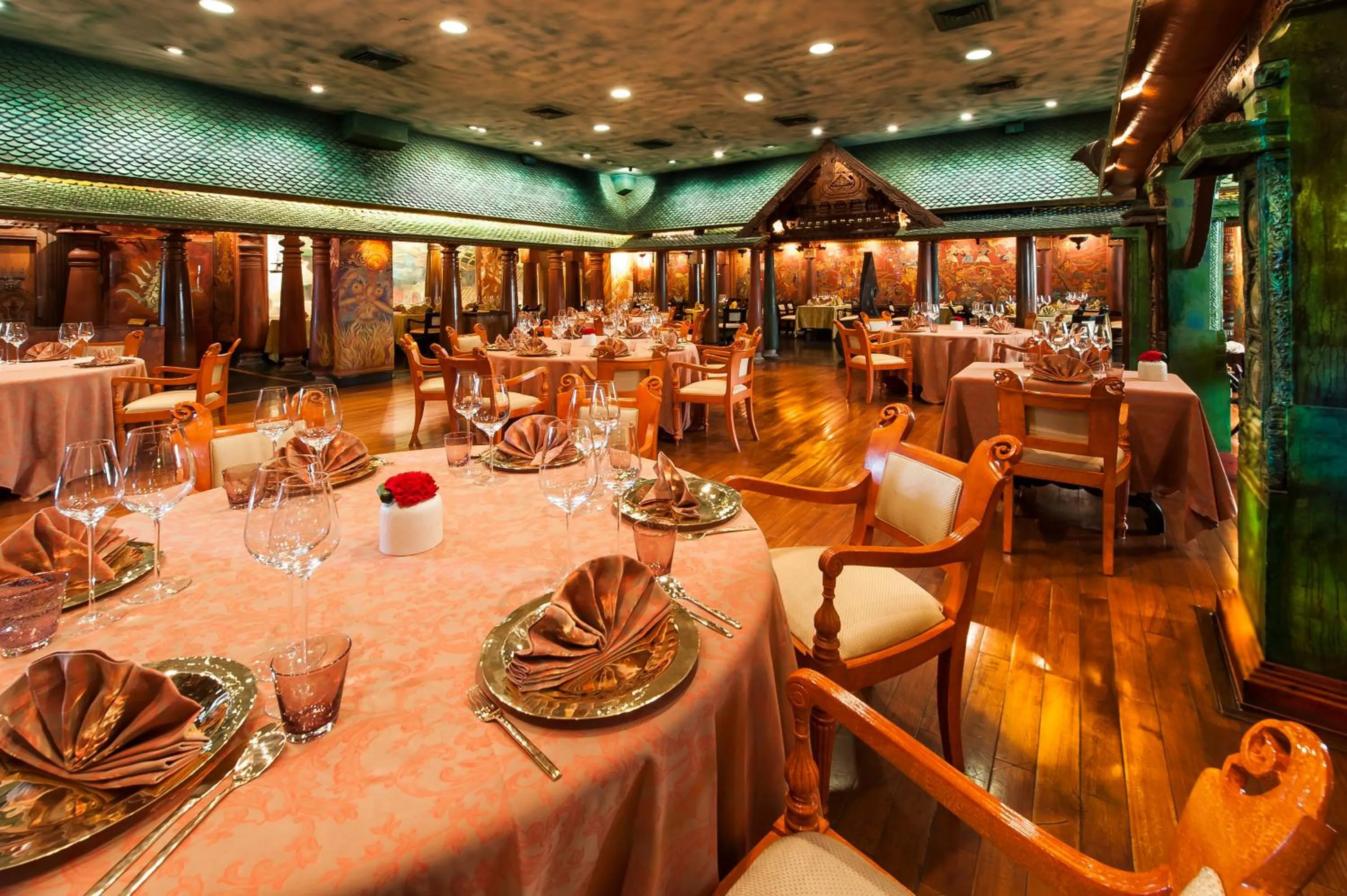 Restaurant/places to eat in The Imperial, New Delhi