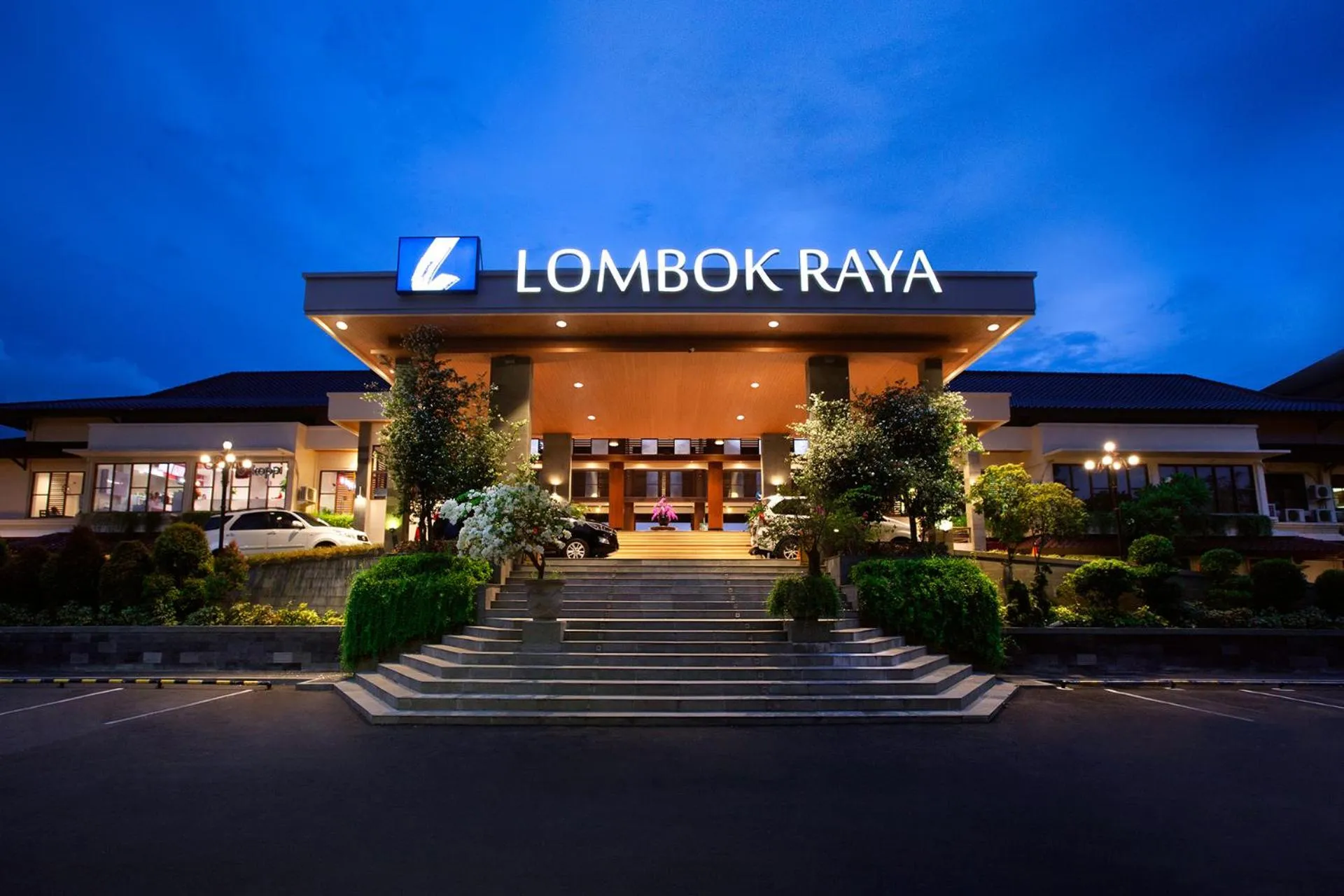 Property building in Lombok Raya Hotel