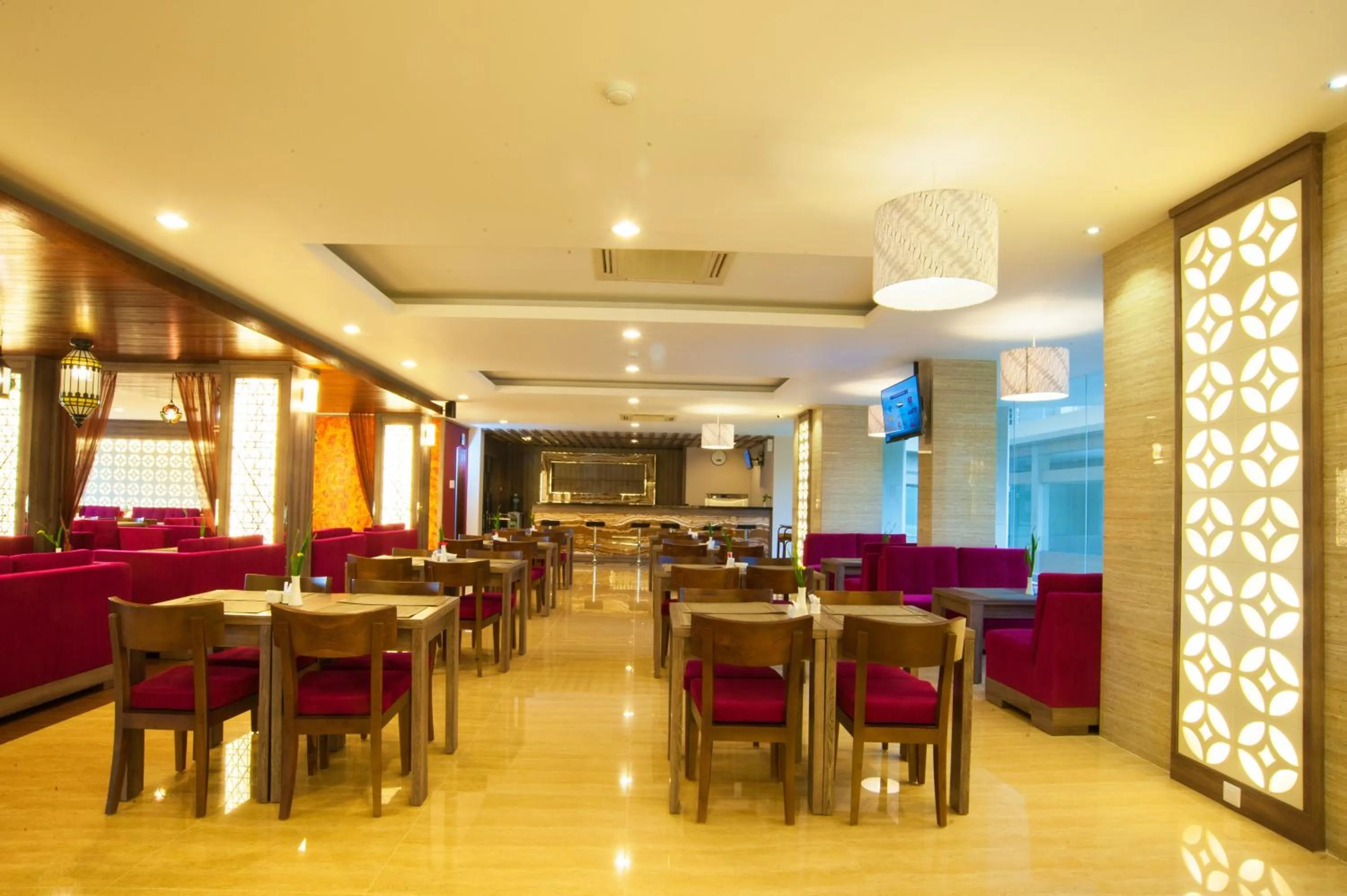 Food in Lombok Raya Hotel