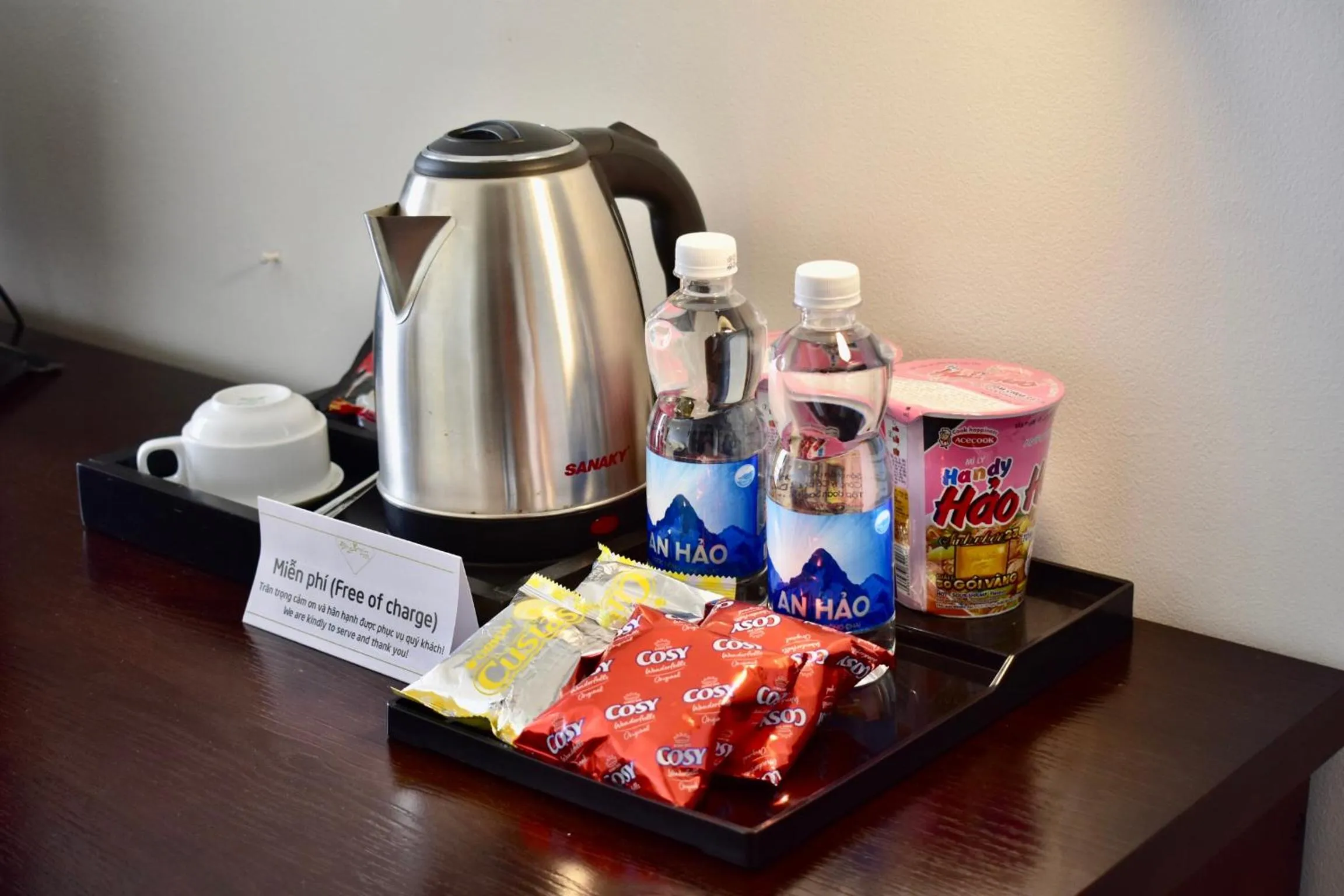 Coffee/tea facilities in Đông Xuyên Hotel