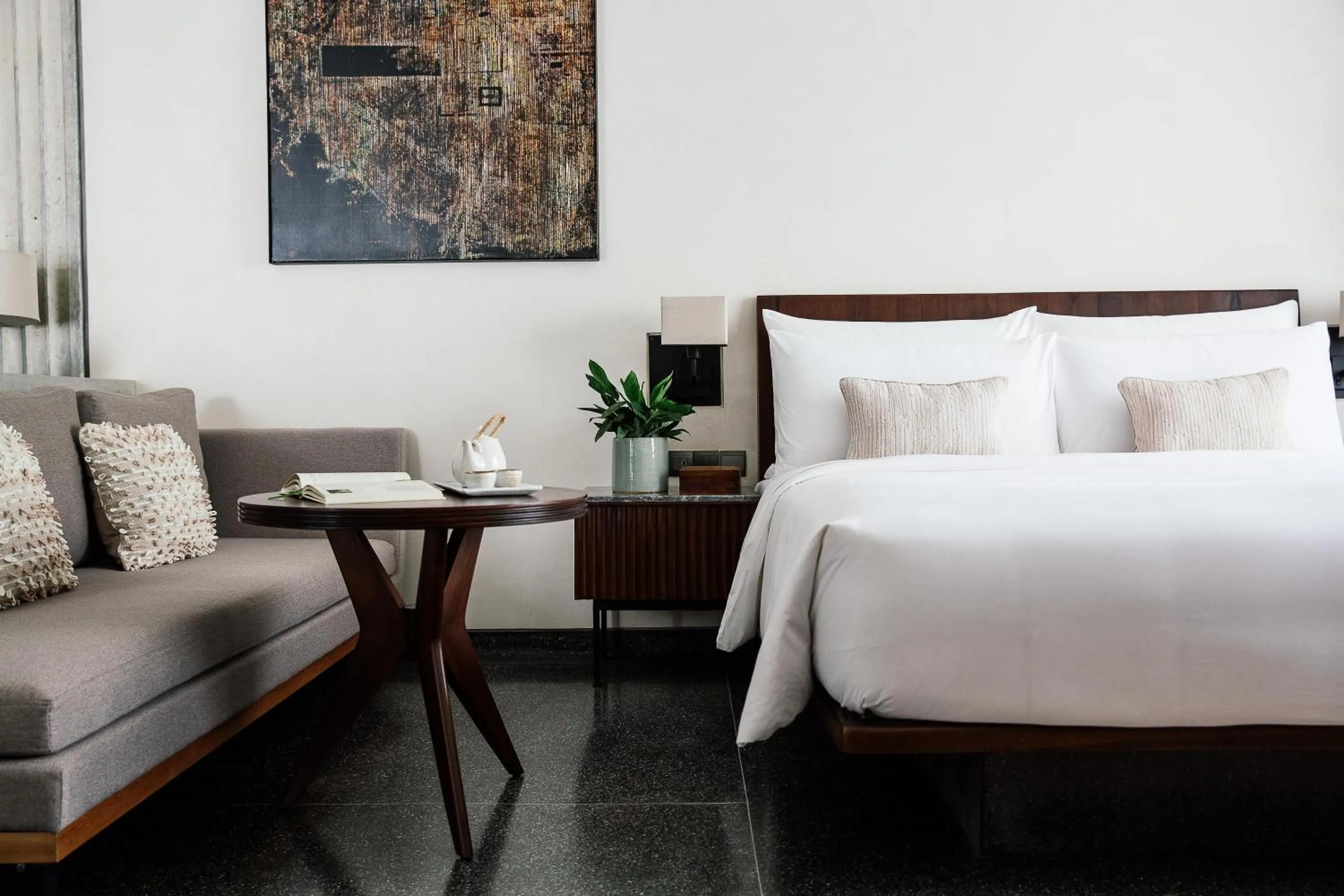 Photo of the whole room, Bed in Treeline Urban Resort