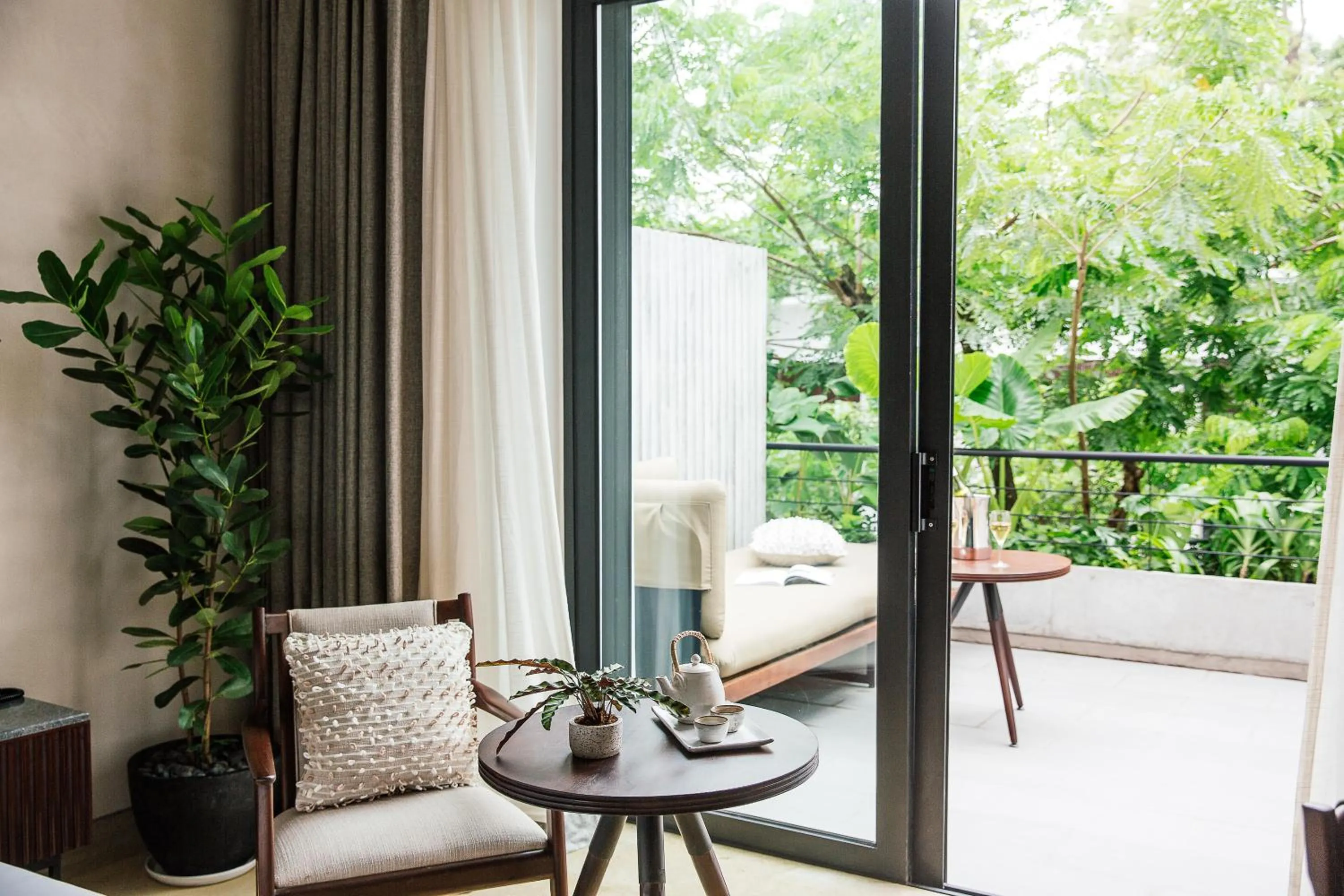 Bed in Treeline Urban Resort