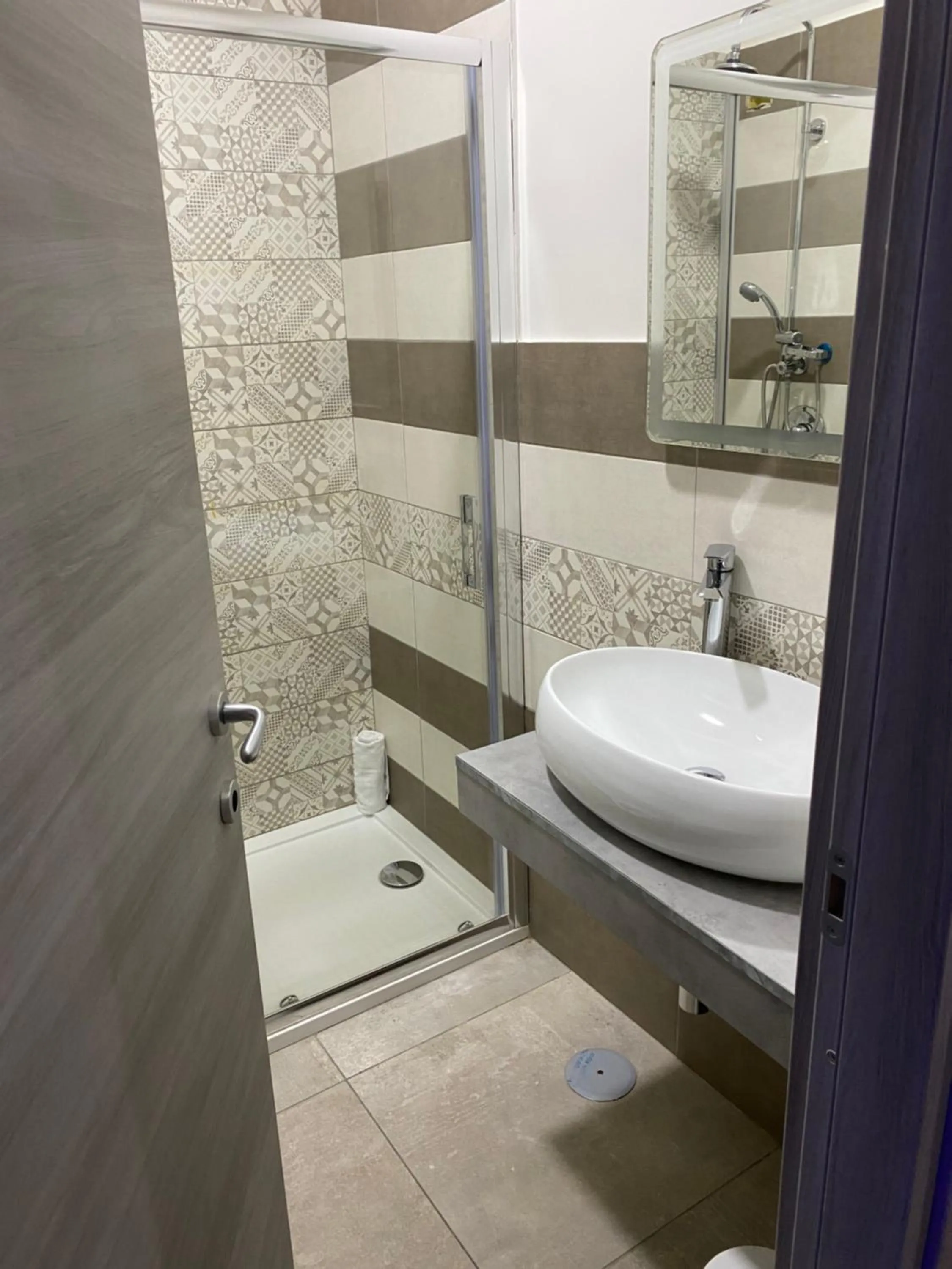 Bathroom in Hotel Poker